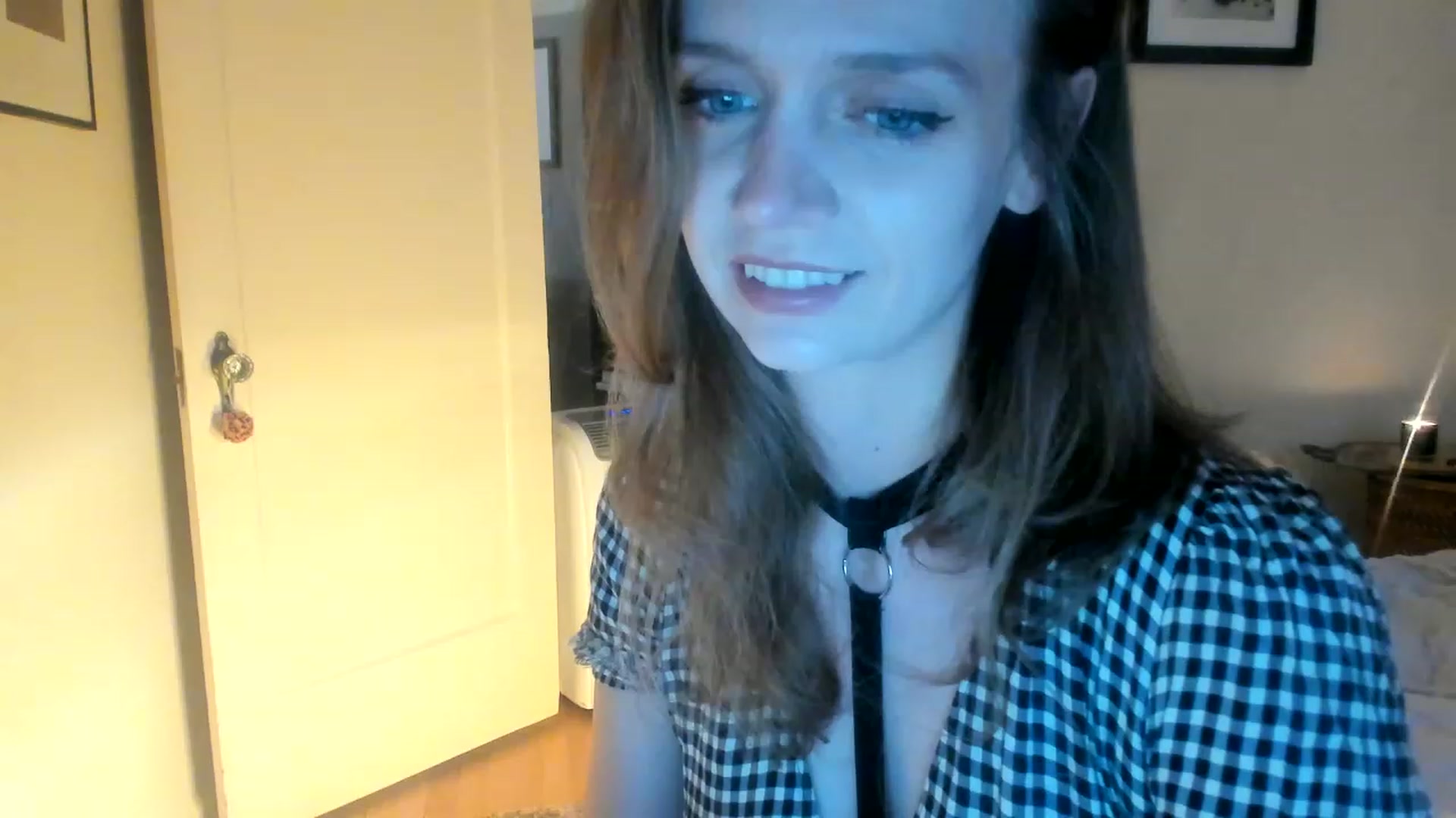 Gallery image thumbnail from muffinmoon's myfreecams stream on, 06/15/2023, 05:48 image 2 of 20