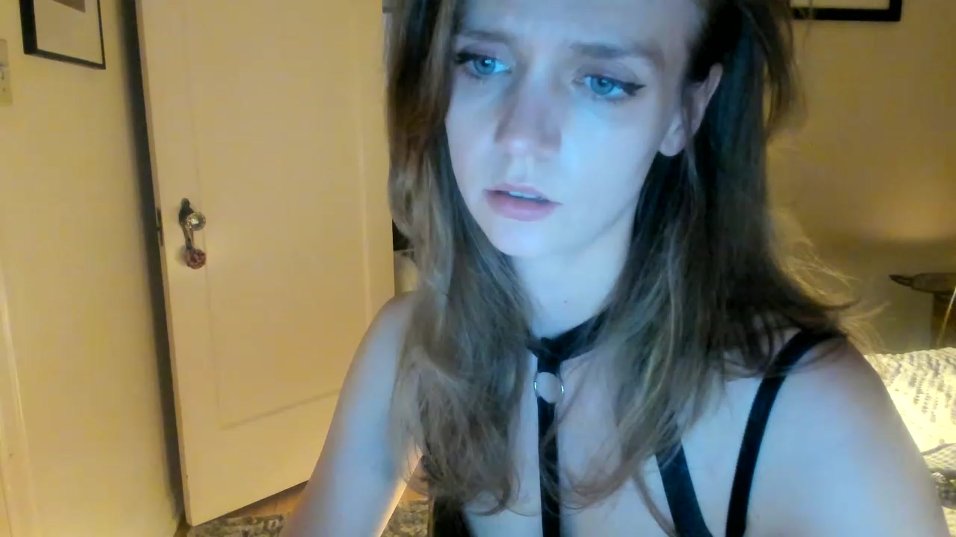 Gallery image thumbnail from muffinmoon's myfreecams stream on, 06/15/2023, 06:47 image 10 of 20