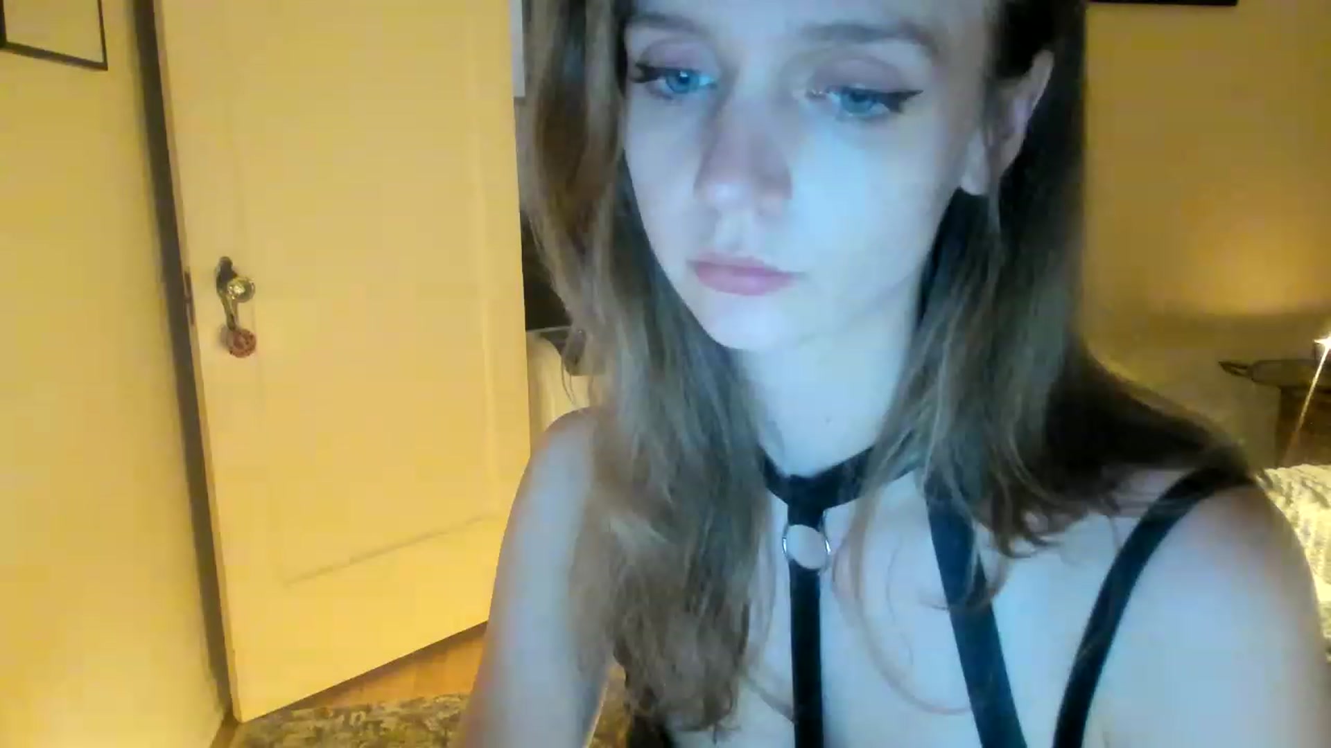 Gallery image thumbnail from muffinmoon's myfreecams stream on, 06/15/2023, 06:47 image 8 of 20