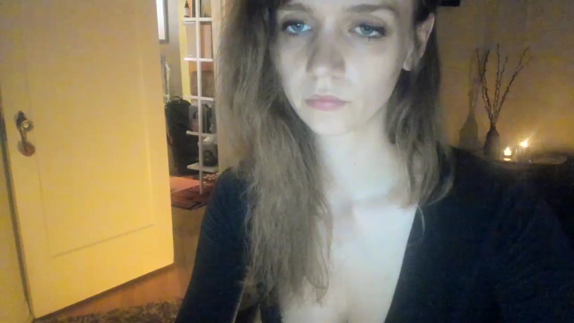 Gallery image thumbnail from muffinmoon's myfreecams stream on, 06/29/2023, 06:12 image 17 of 20