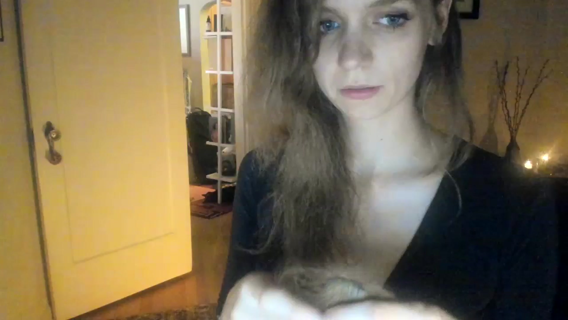 Gallery image thumbnail from muffinmoon's myfreecams stream on, 06/29/2023, 06:12 image 15 of 20