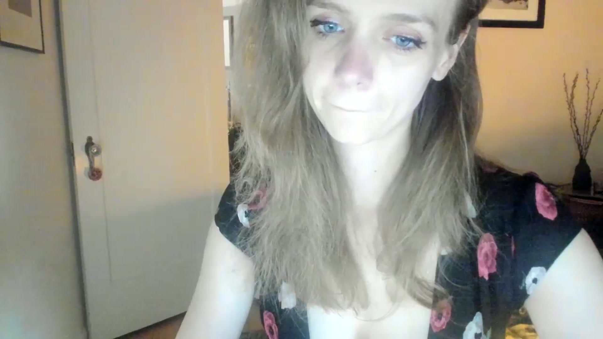 Gallery image thumbnail from muffinmoon's myfreecams stream on, 07/01/2023, 06:02 image 16 of 20