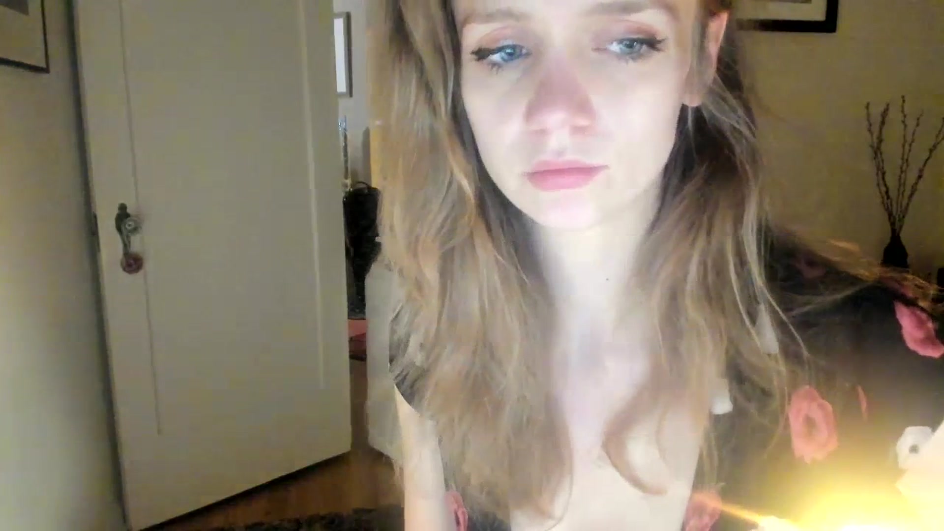 Gallery image thumbnail from muffinmoon's myfreecams stream on, 07/01/2023, 06:02 image 5 of 20