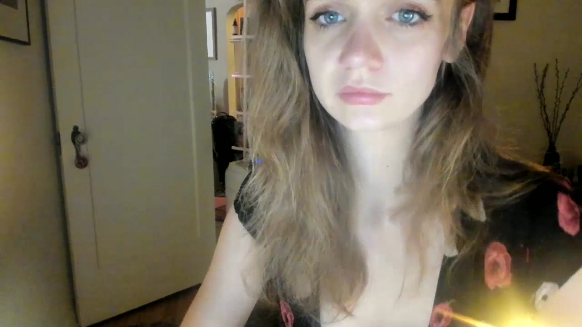 Gallery image thumbnail from muffinmoon's myfreecams stream on, 07/01/2023, 06:02 image 3 of 20