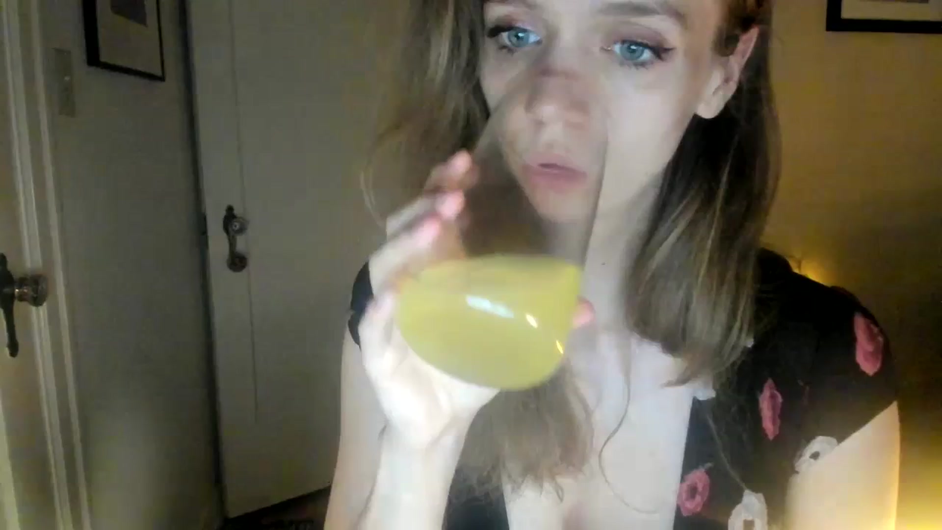 Gallery image thumbnail from muffinmoon's myfreecams stream on, 07/01/2023, 06:02 image 14 of 20
