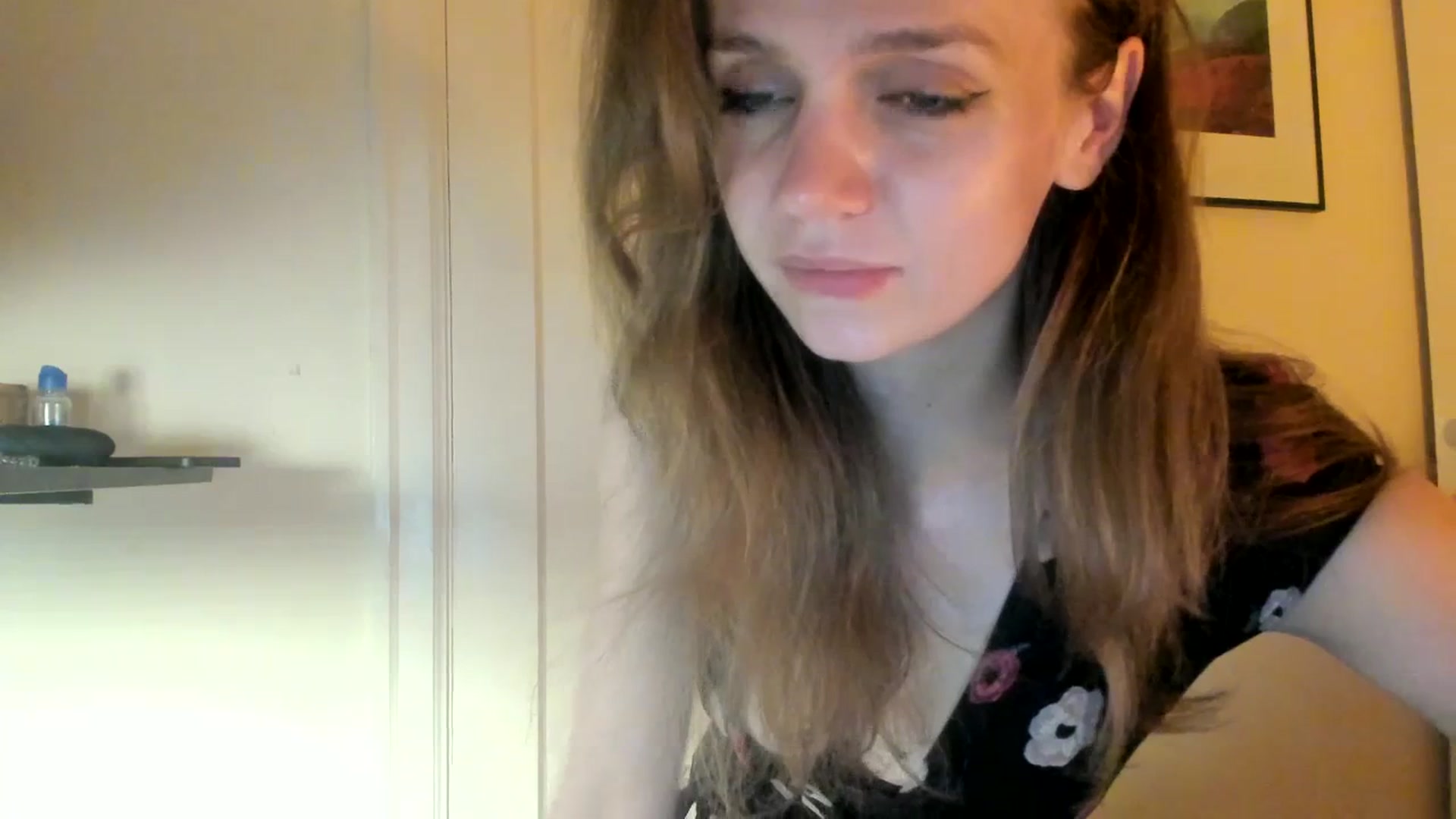 Gallery image thumbnail from muffinmoon's myfreecams stream on, 07/01/2023, 06:36 image 8 of 20