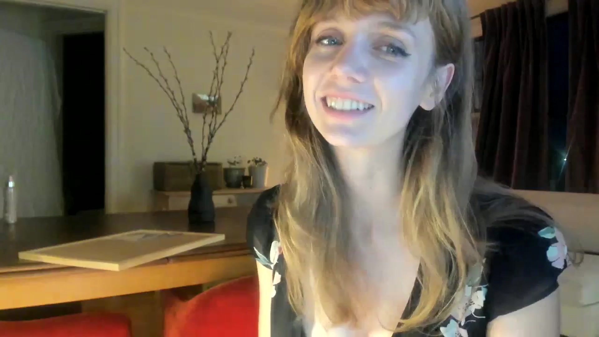 Gallery image thumbnail from muffinmoon's myfreecams stream on, 07/06/2023, 06:13 image 10 of 20