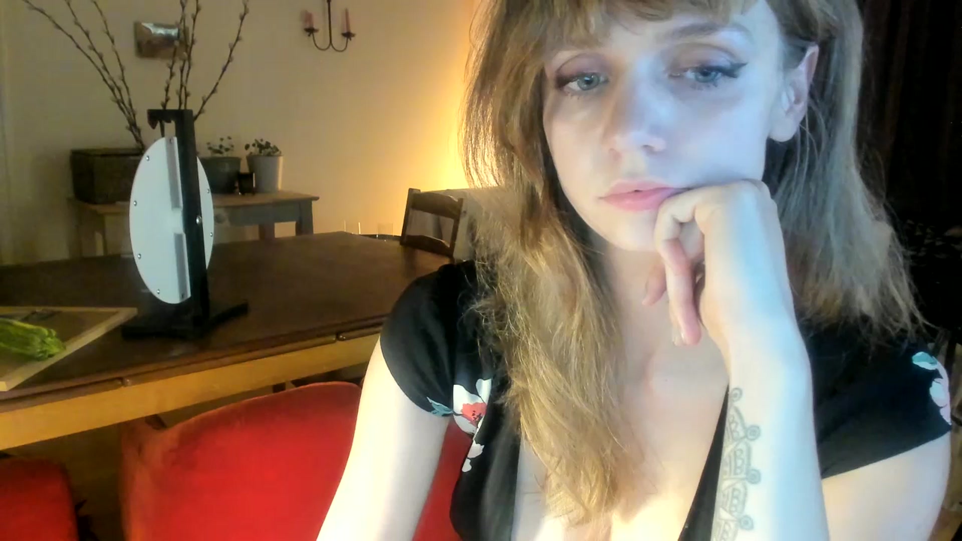 Gallery image thumbnail from muffinmoon's myfreecams stream on, 07/06/2023, 06:13 image 19 of 20