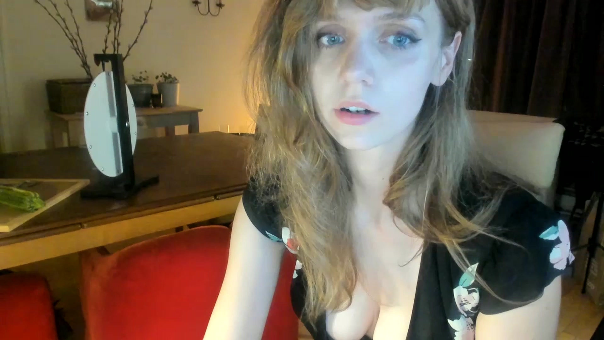 Gallery image thumbnail from muffinmoon's myfreecams stream on, 07/06/2023, 06:13 image 17 of 20