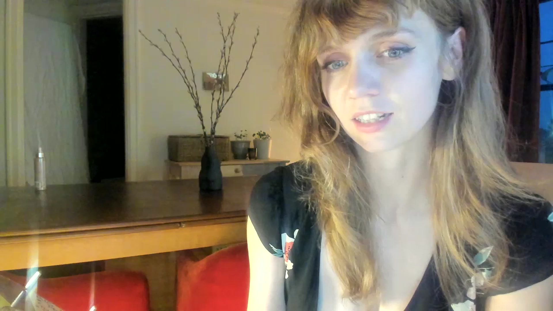 Gallery image thumbnail from muffinmoon's myfreecams stream on, 07/06/2023, 06:13 image 7 of 20