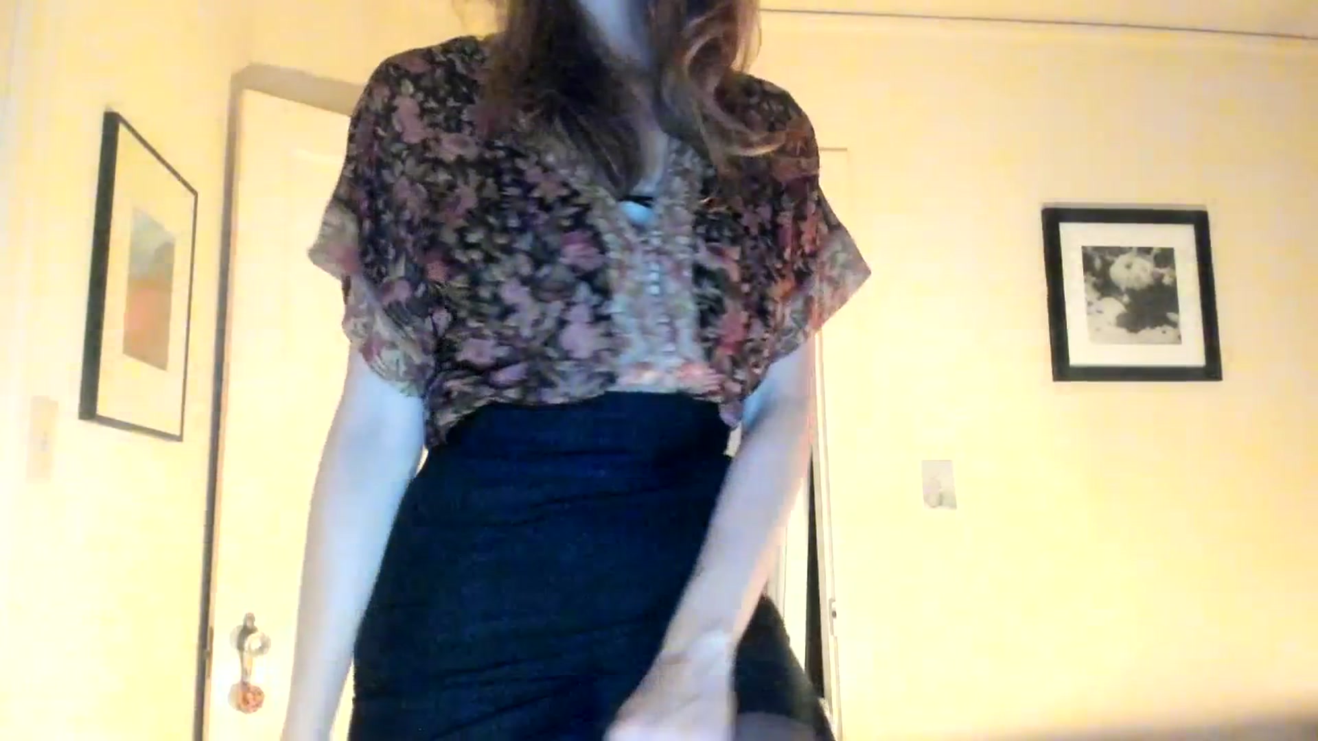 Gallery image thumbnail from muffinmoon's myfreecams stream on, 07/09/2023, 06:30 image 7 of 20