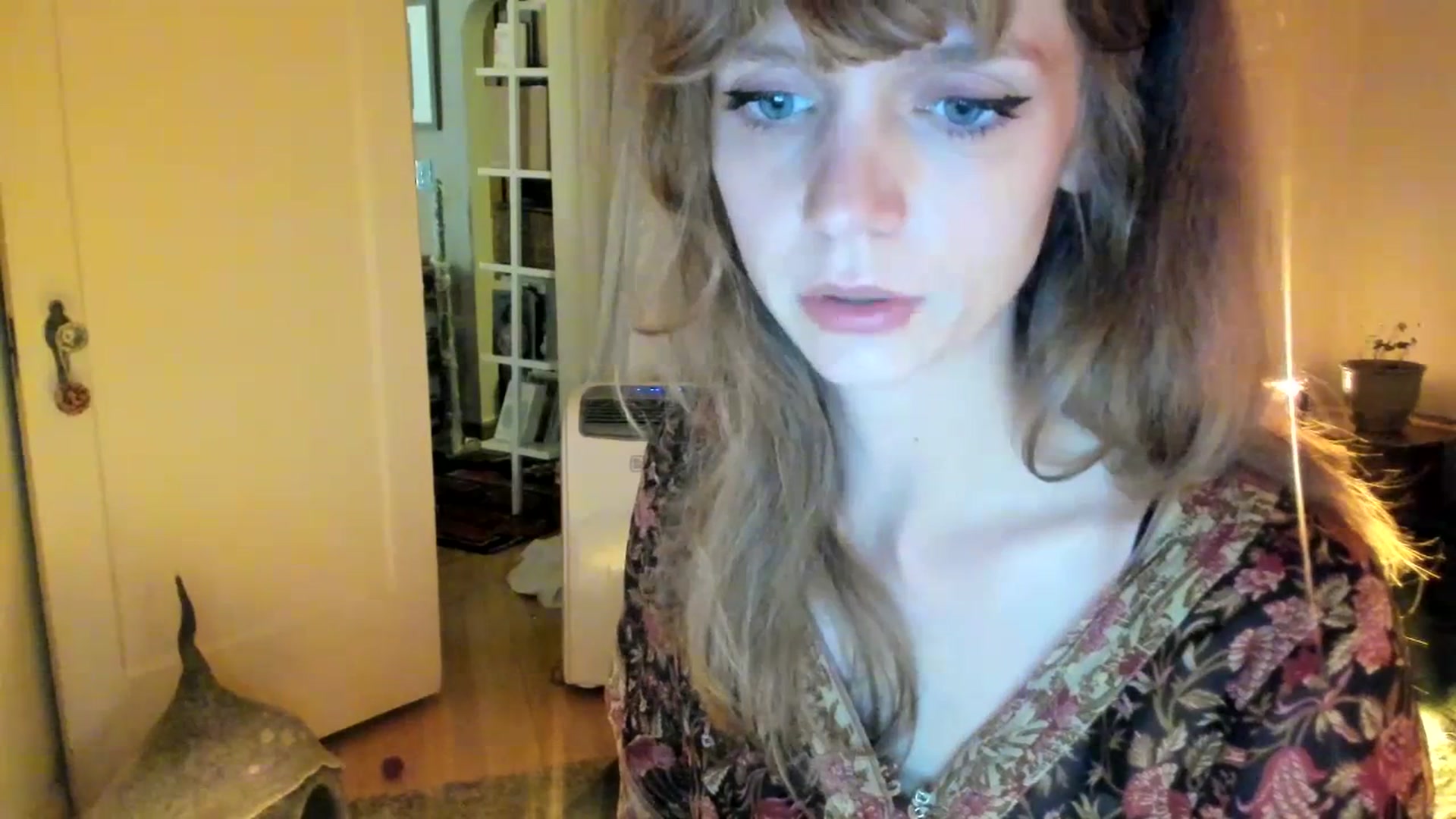 Gallery image thumbnail from muffinmoon's myfreecams stream on, 07/09/2023, 06:30 image 4 of 20