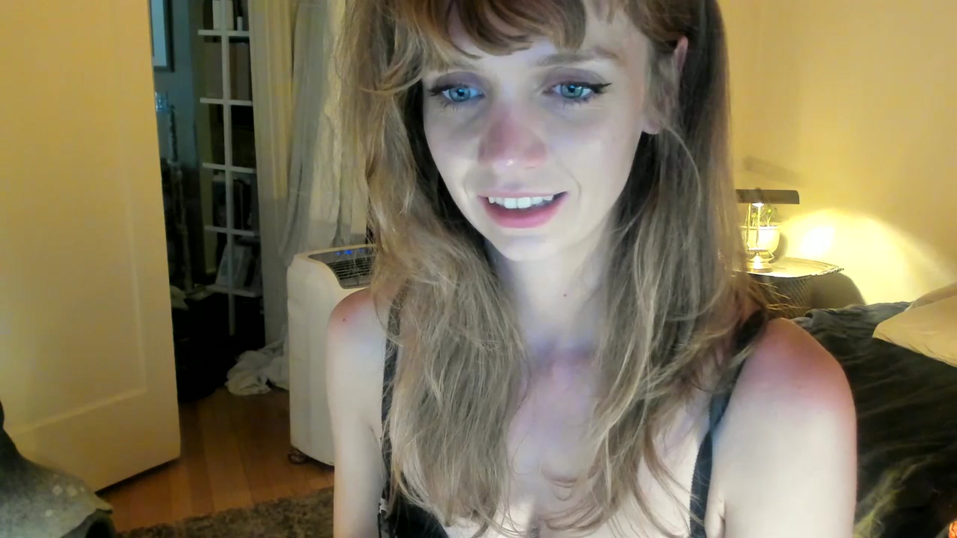 Gallery image thumbnail from muffinmoon's myfreecams stream on, 07/10/2023, 05:39 image 14 of 20
