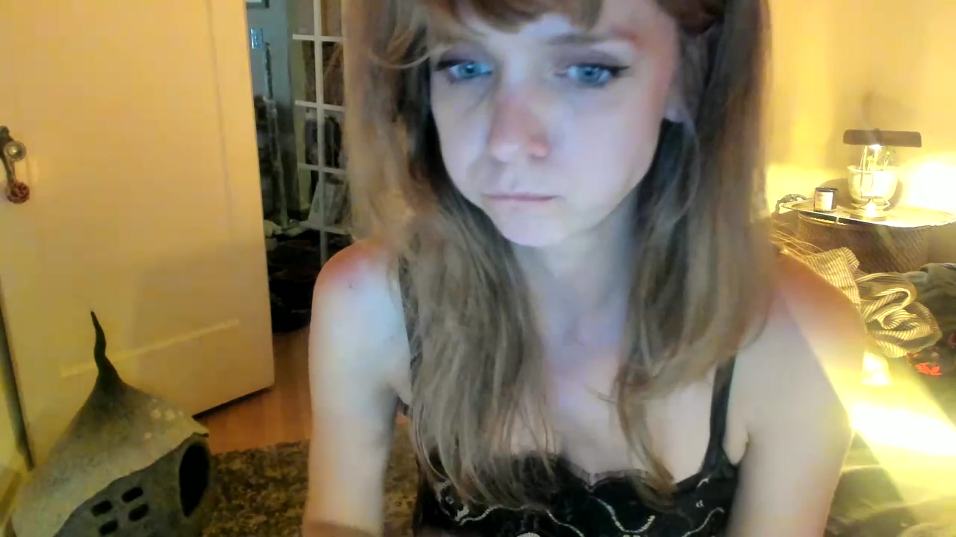 Gallery image thumbnail from muffinmoon's myfreecams stream on, 07/10/2023, 06:17 image 9 of 20