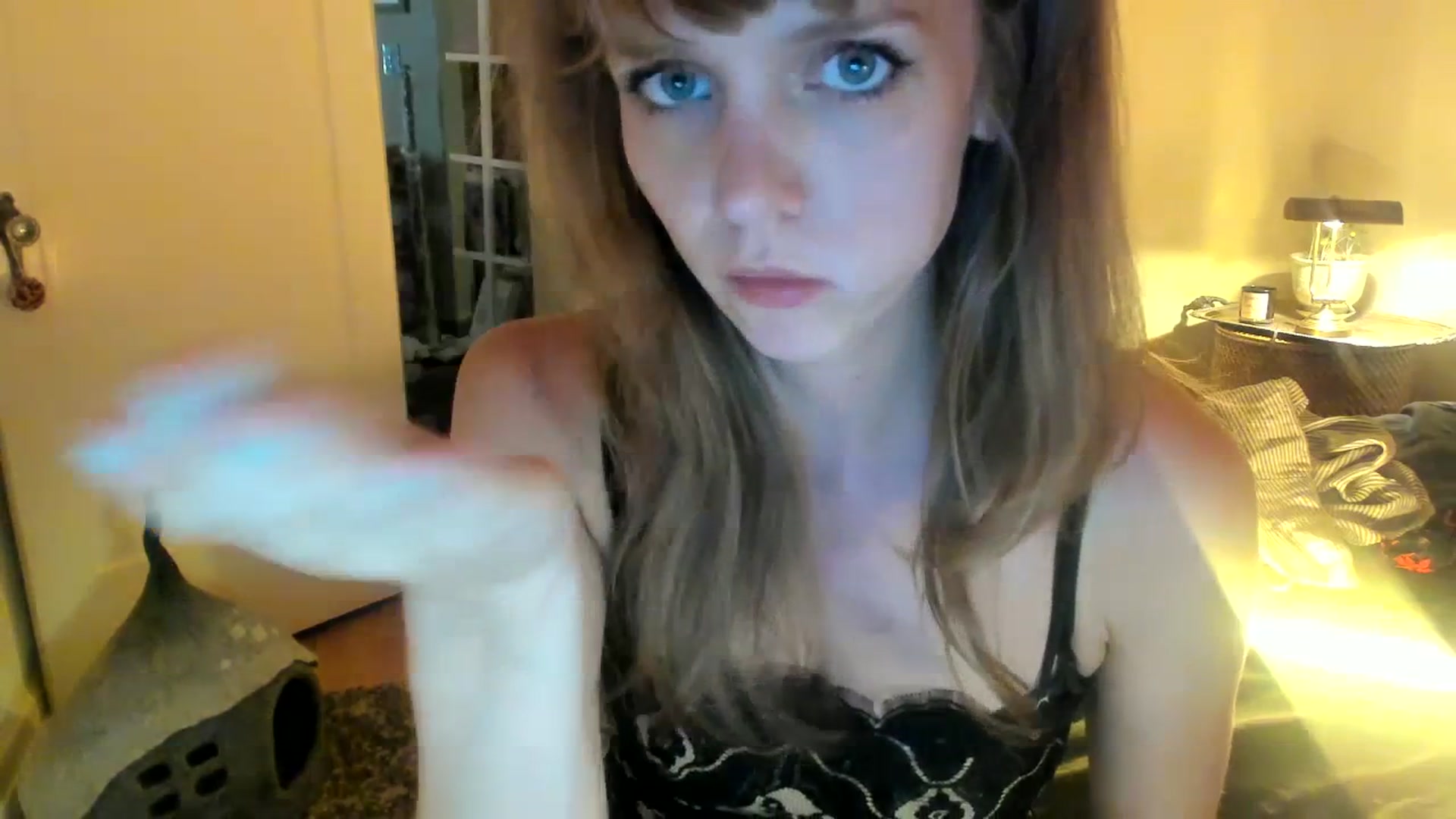 Gallery image thumbnail from muffinmoon's myfreecams stream on, 07/10/2023, 06:17 image 8 of 20