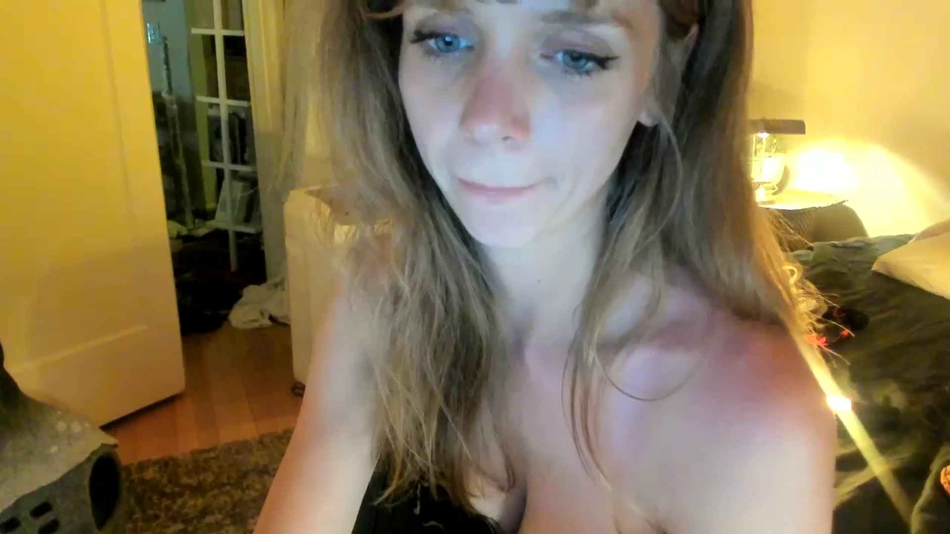 Gallery image thumbnail from muffinmoon's myfreecams stream on, 07/10/2023, 06:17 image 18 of 20