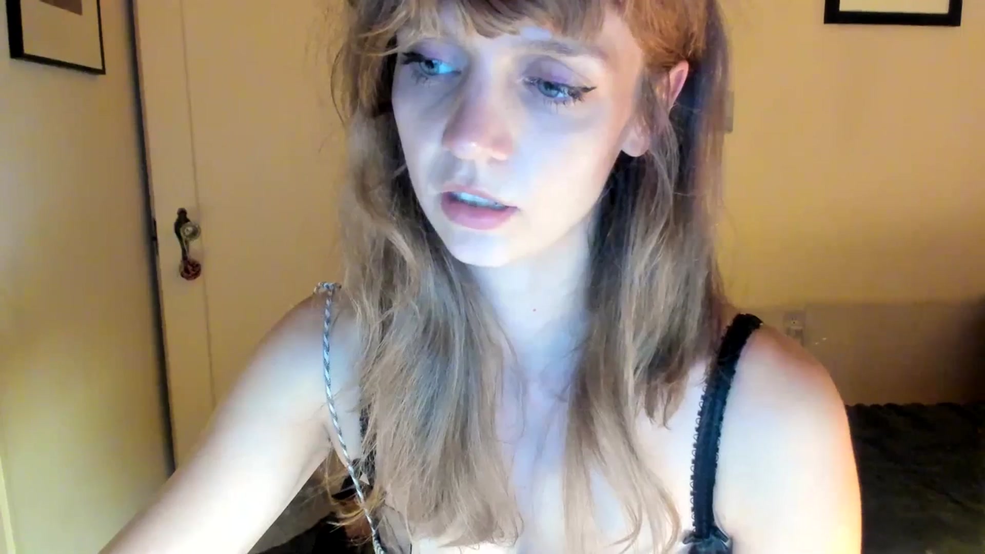 Gallery image thumbnail from muffinmoon's myfreecams stream on, 07/14/2023, 05:19 image 16 of 20