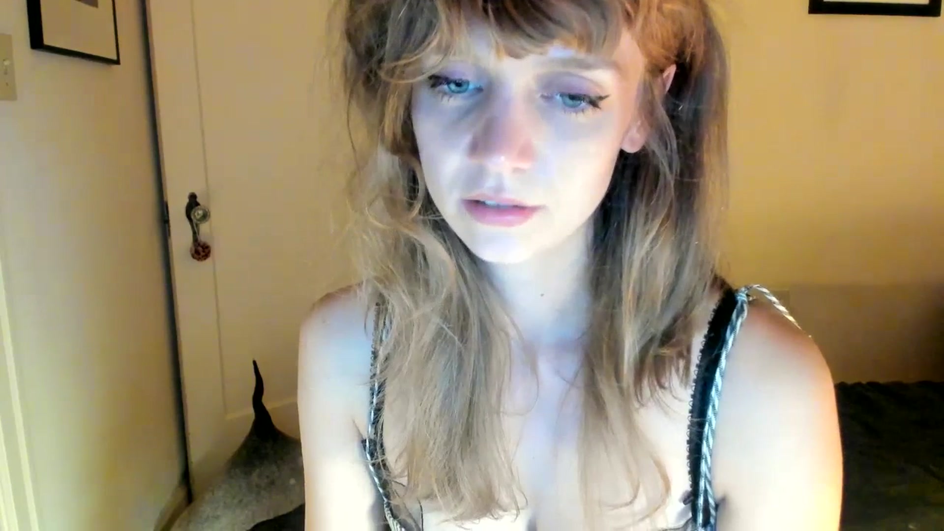 Gallery image thumbnail from muffinmoon's myfreecams stream on, 07/14/2023, 05:19 image 17 of 20