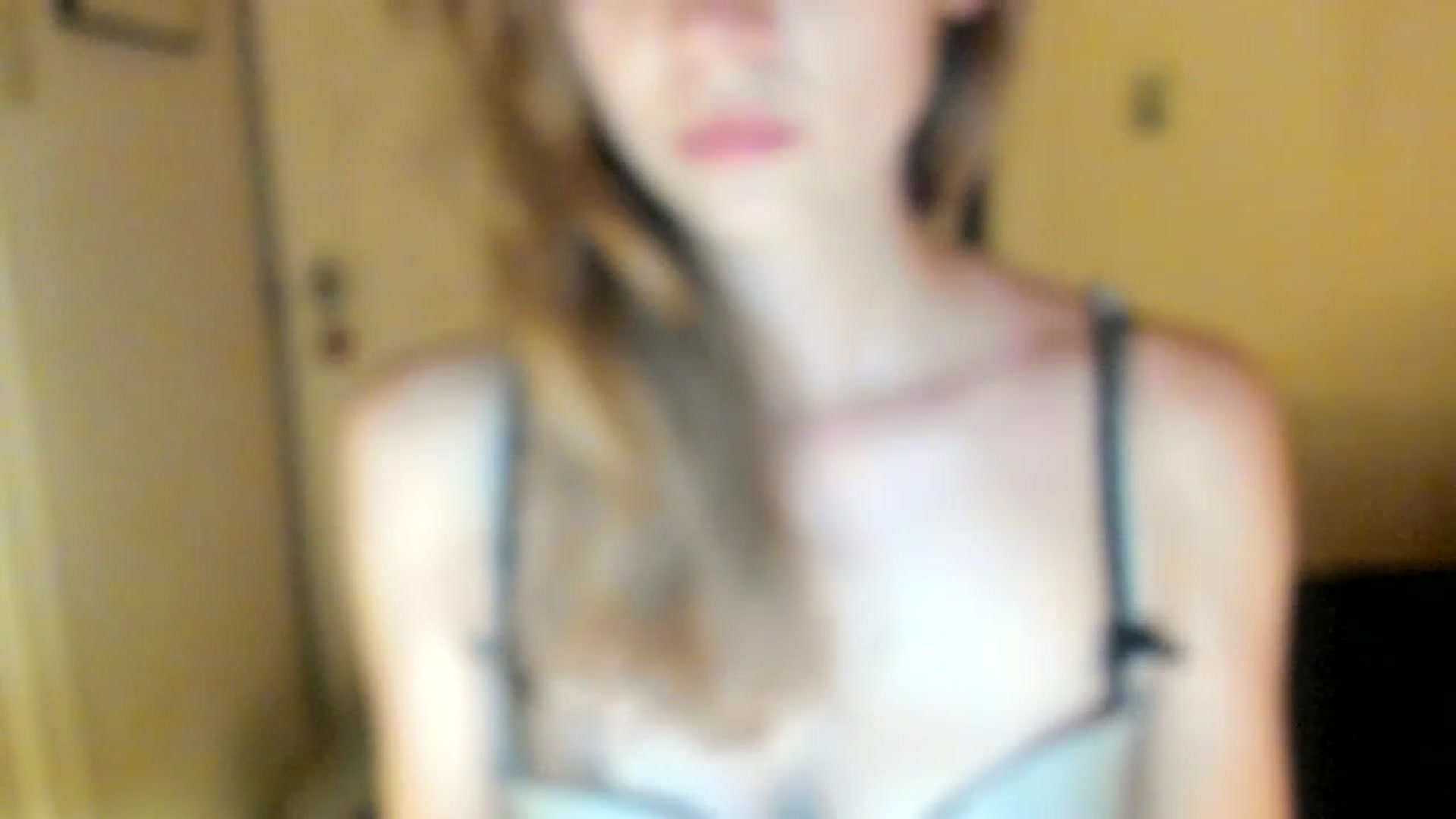 Gallery image thumbnail from muffinmoon's myfreecams stream on, 07/14/2023, 05:19 image 10 of 20