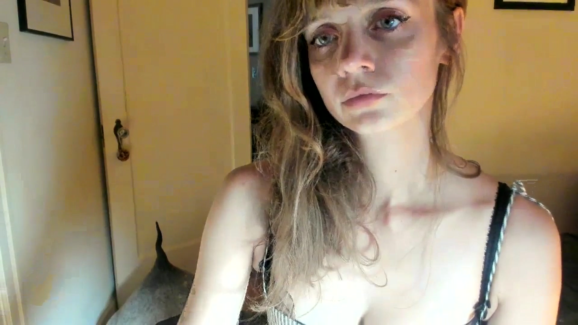 Gallery image thumbnail from muffinmoon's myfreecams stream on, 07/14/2023, 05:19 image 14 of 20