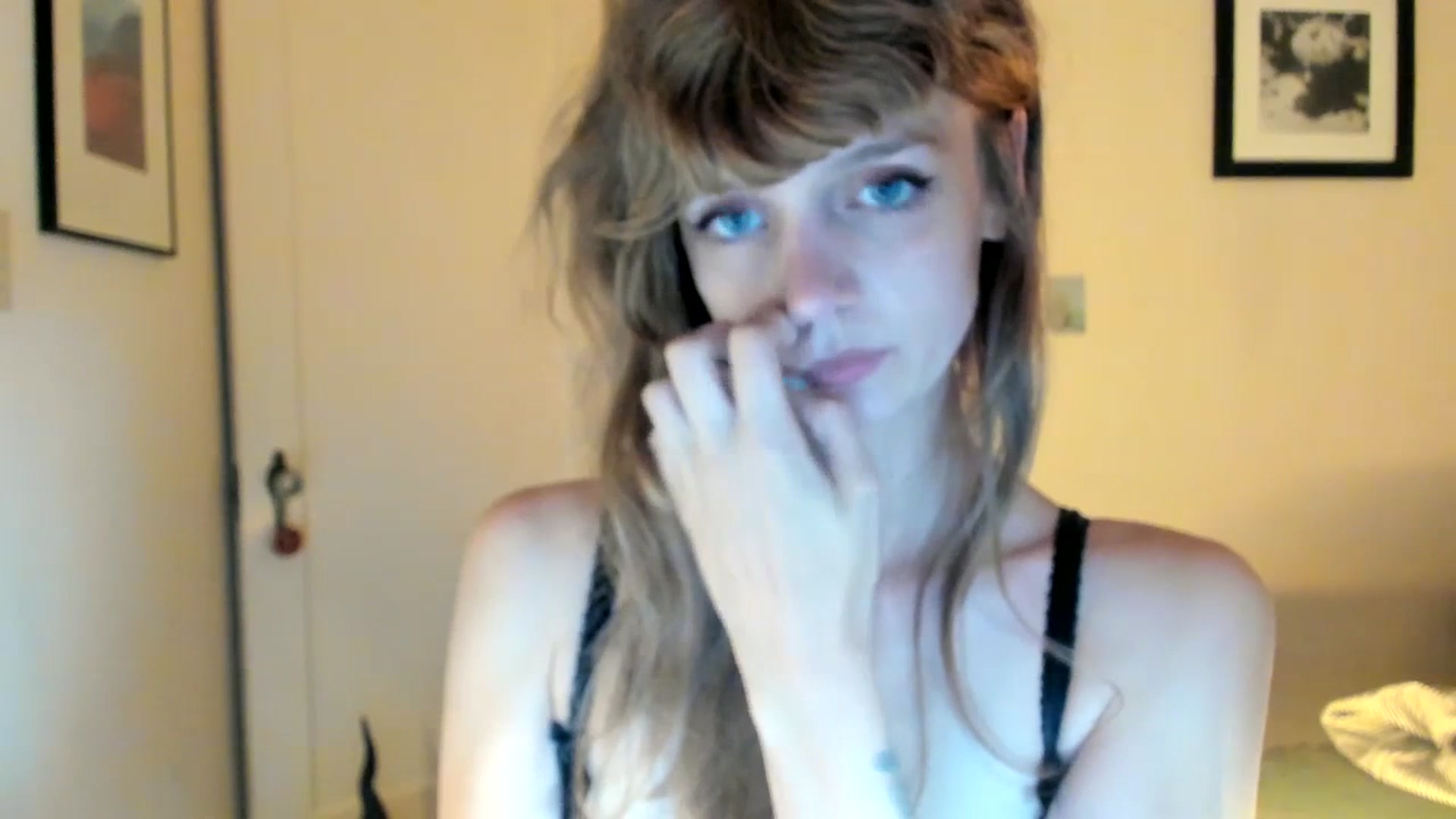 Gallery image thumbnail from muffinmoon's myfreecams stream on, 07/14/2023, 06:17 image 3 of 20