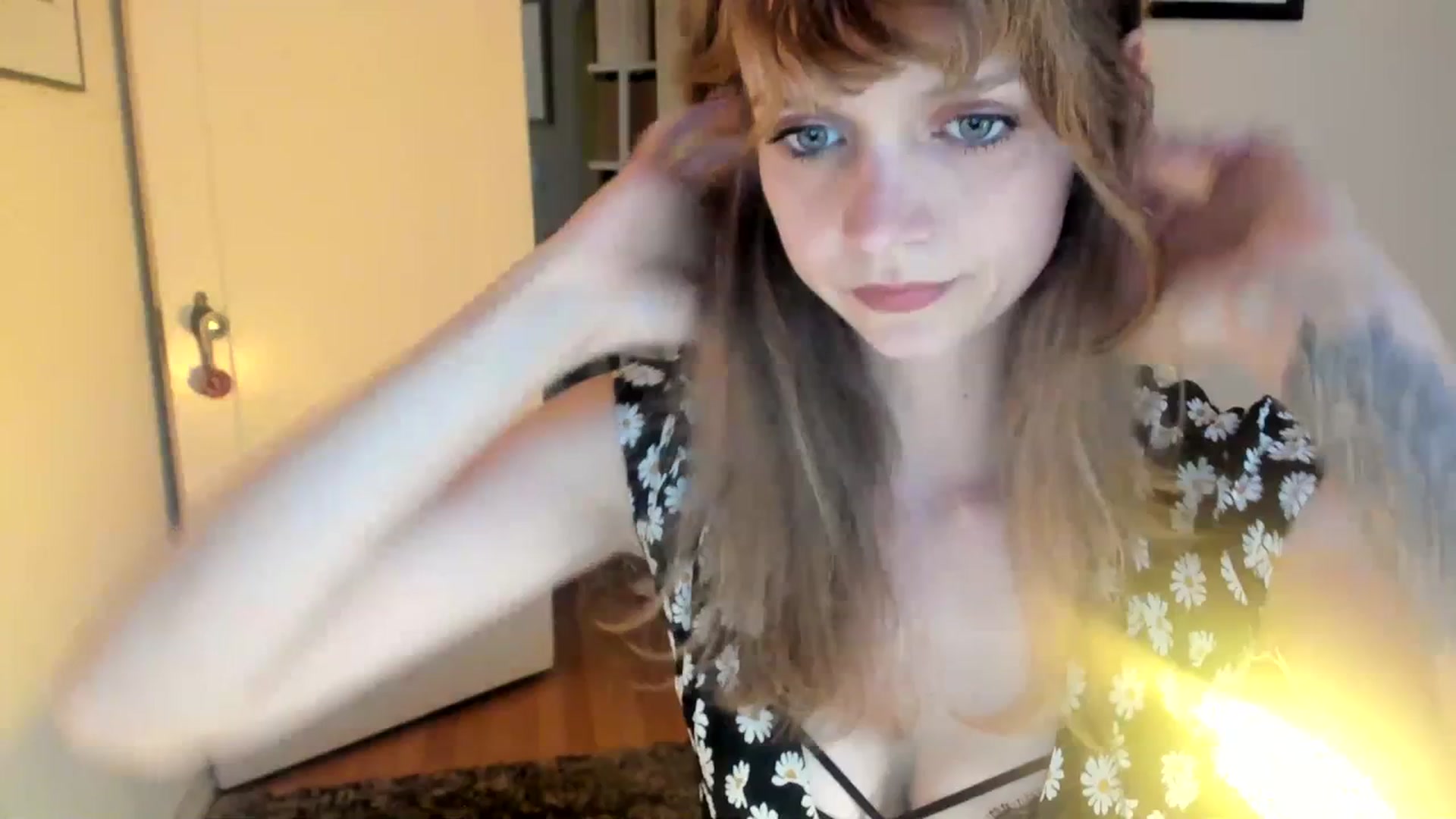 Gallery image thumbnail from muffinmoon's myfreecams stream on, 07/16/2023, 04:18 image 1 of 20
