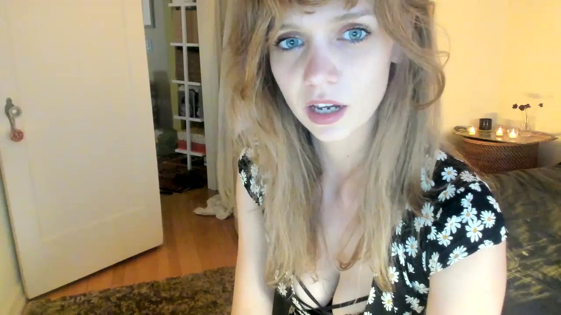 Gallery image thumbnail from muffinmoon's myfreecams stream on, 07/16/2023, 04:18 image 7 of 20