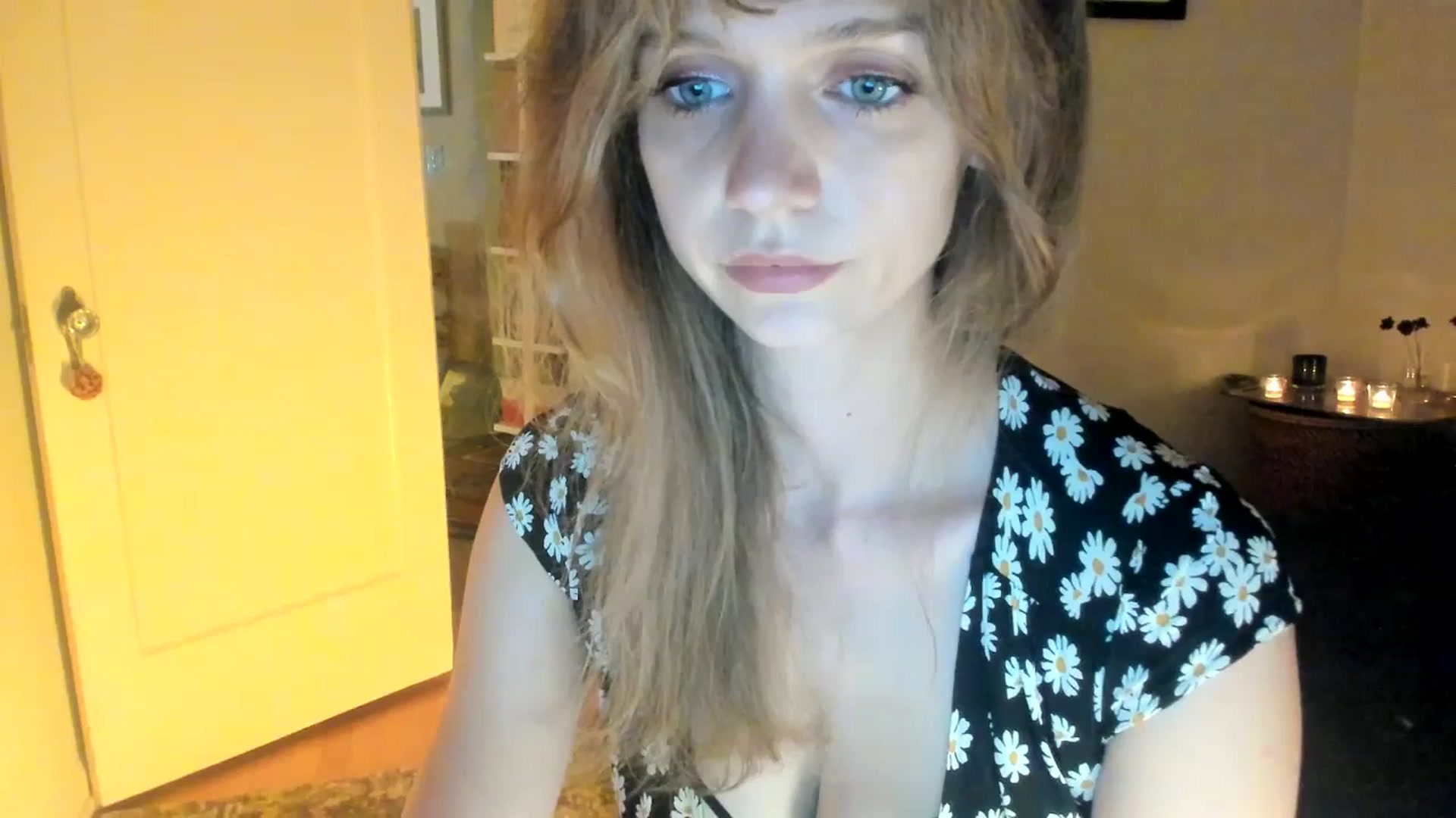 Gallery image thumbnail from muffinmoon's myfreecams stream on, 07/16/2023, 04:49 image 5 of 20