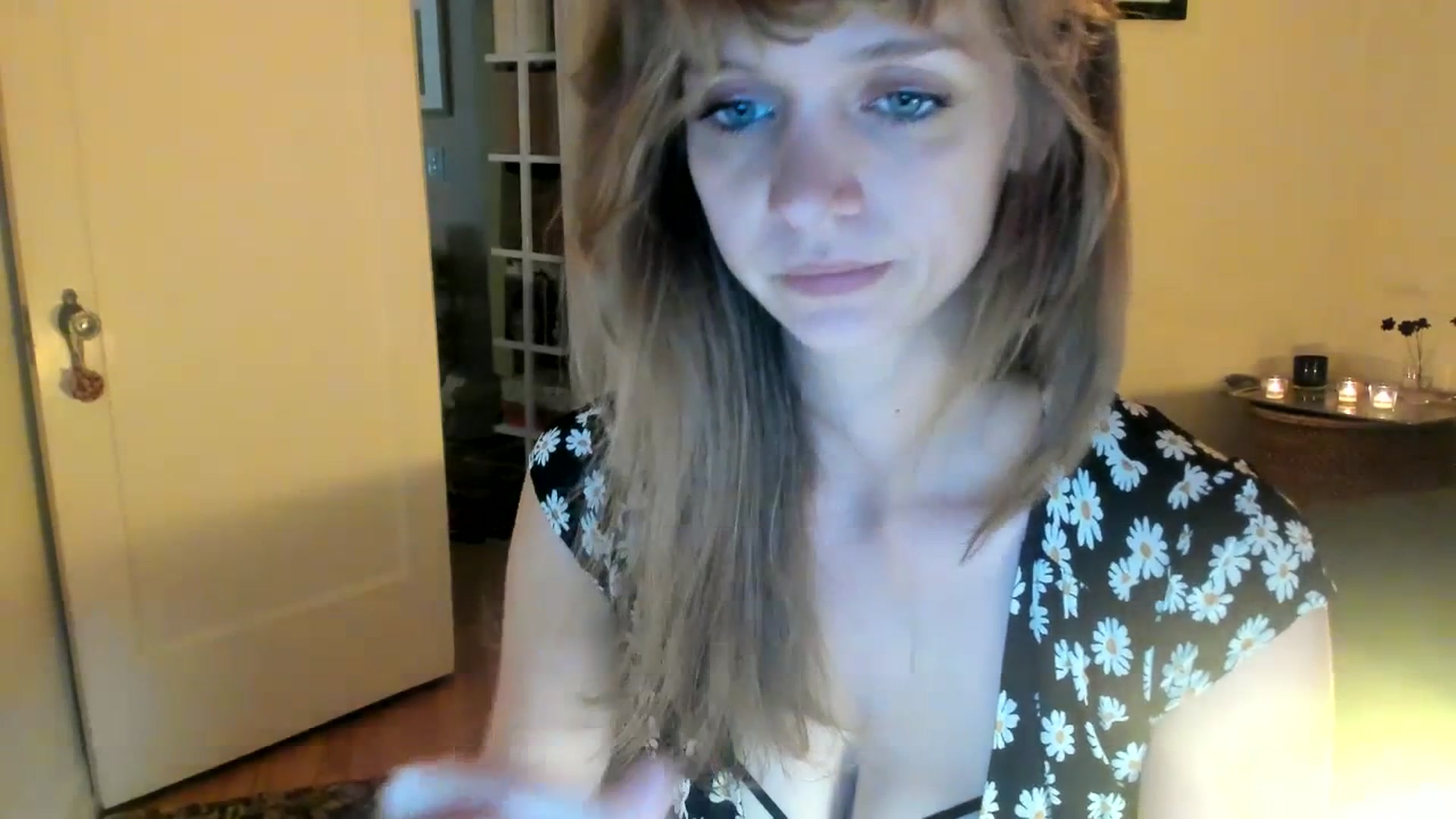 Gallery image thumbnail from muffinmoon's myfreecams stream on, 07/16/2023, 04:49 image 7 of 20