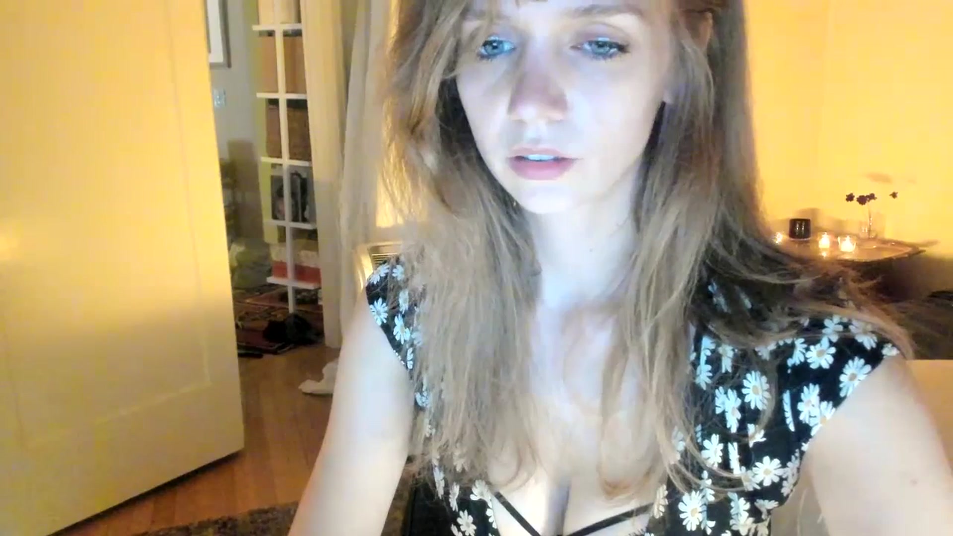 Gallery image thumbnail from muffinmoon's myfreecams stream on, 07/16/2023, 04:49 image 12 of 20