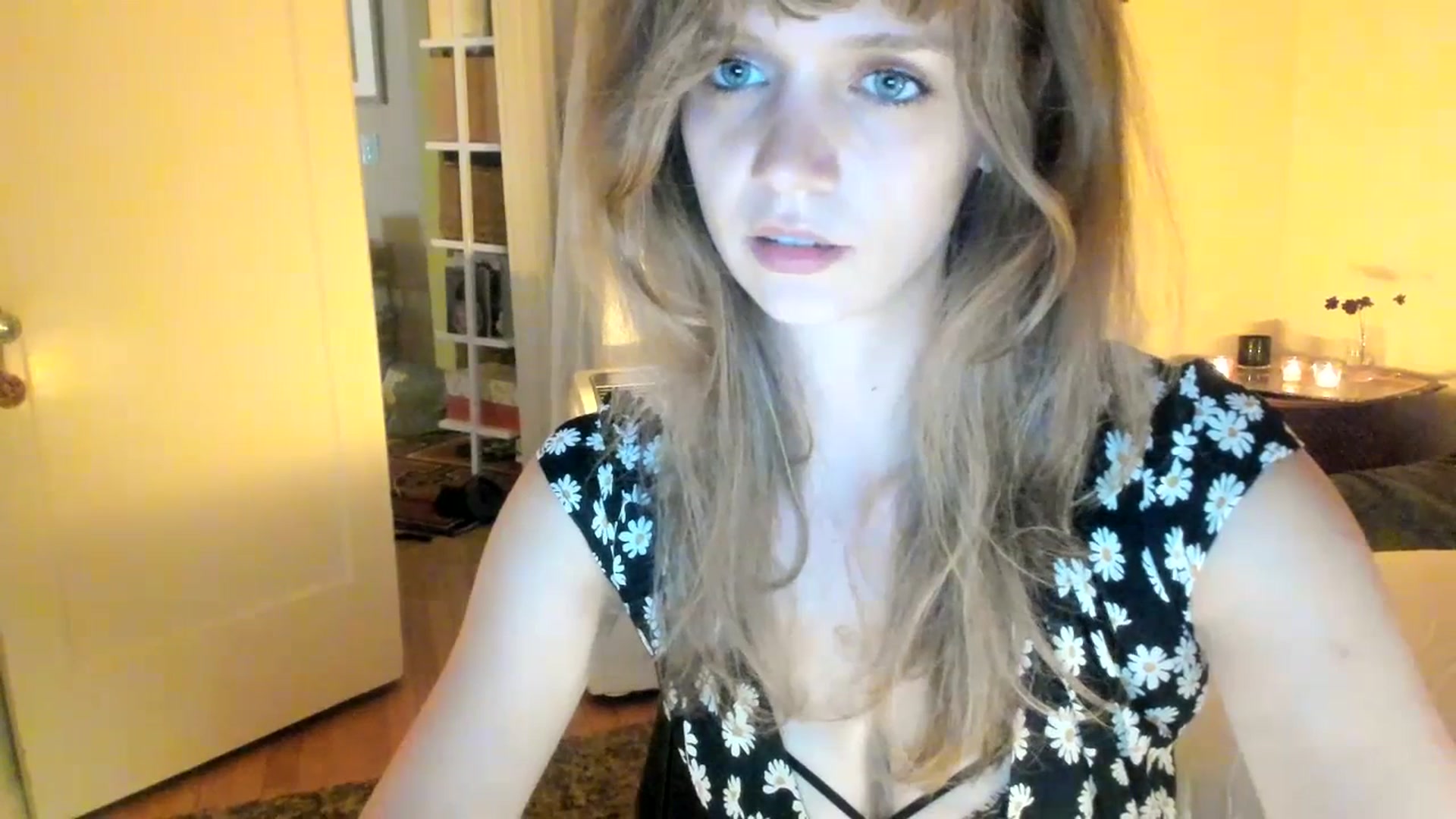 Gallery image thumbnail from muffinmoon's myfreecams stream on, 07/16/2023, 04:49 image 16 of 20