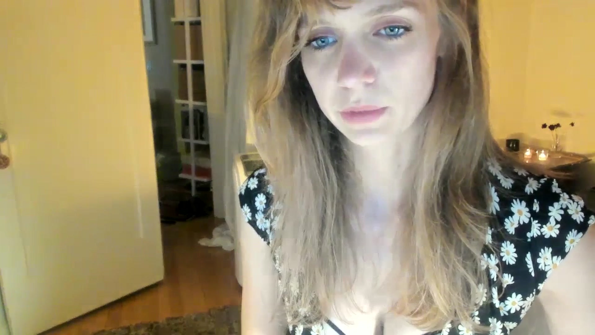 Gallery image thumbnail from muffinmoon's myfreecams stream on, 07/16/2023, 04:49 image 17 of 20