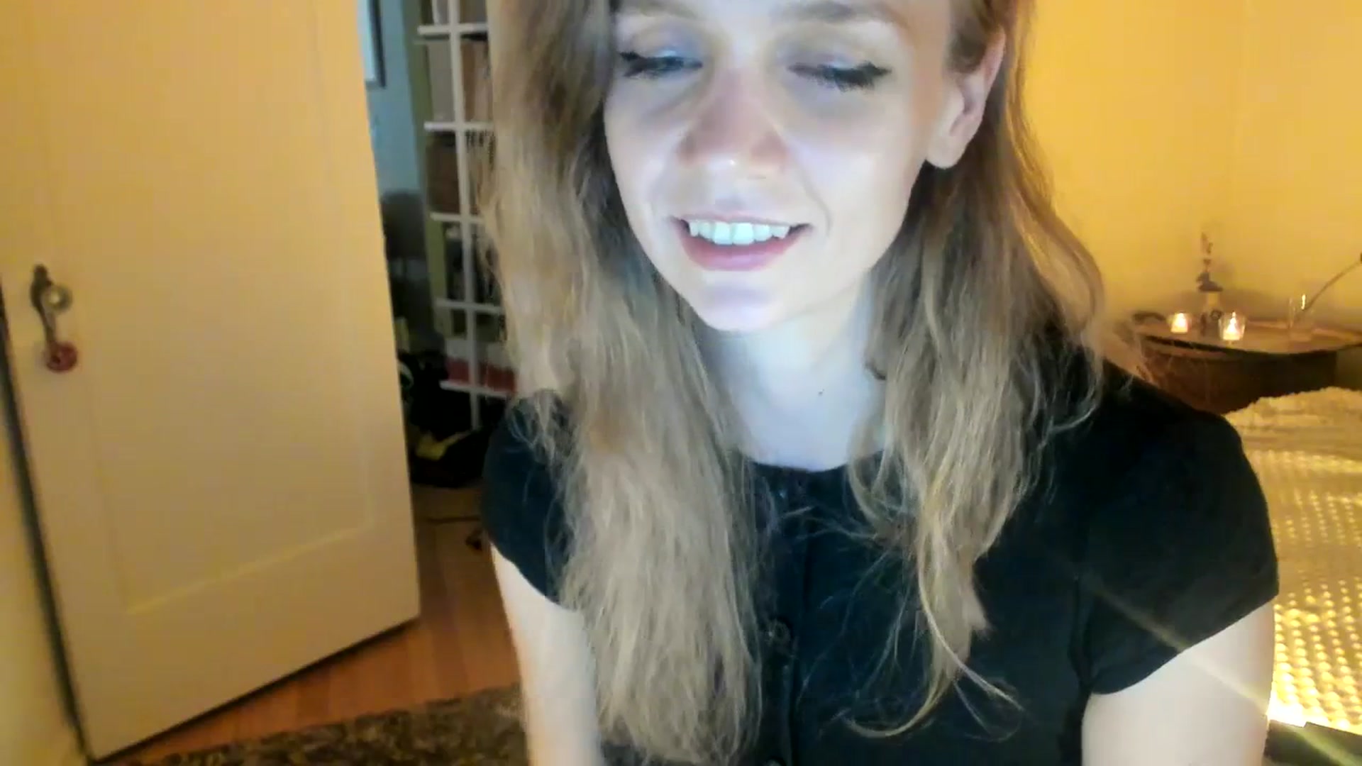 Gallery image thumbnail from muffinmoon's myfreecams stream on, 07/21/2023, 05:57 image 3 of 20