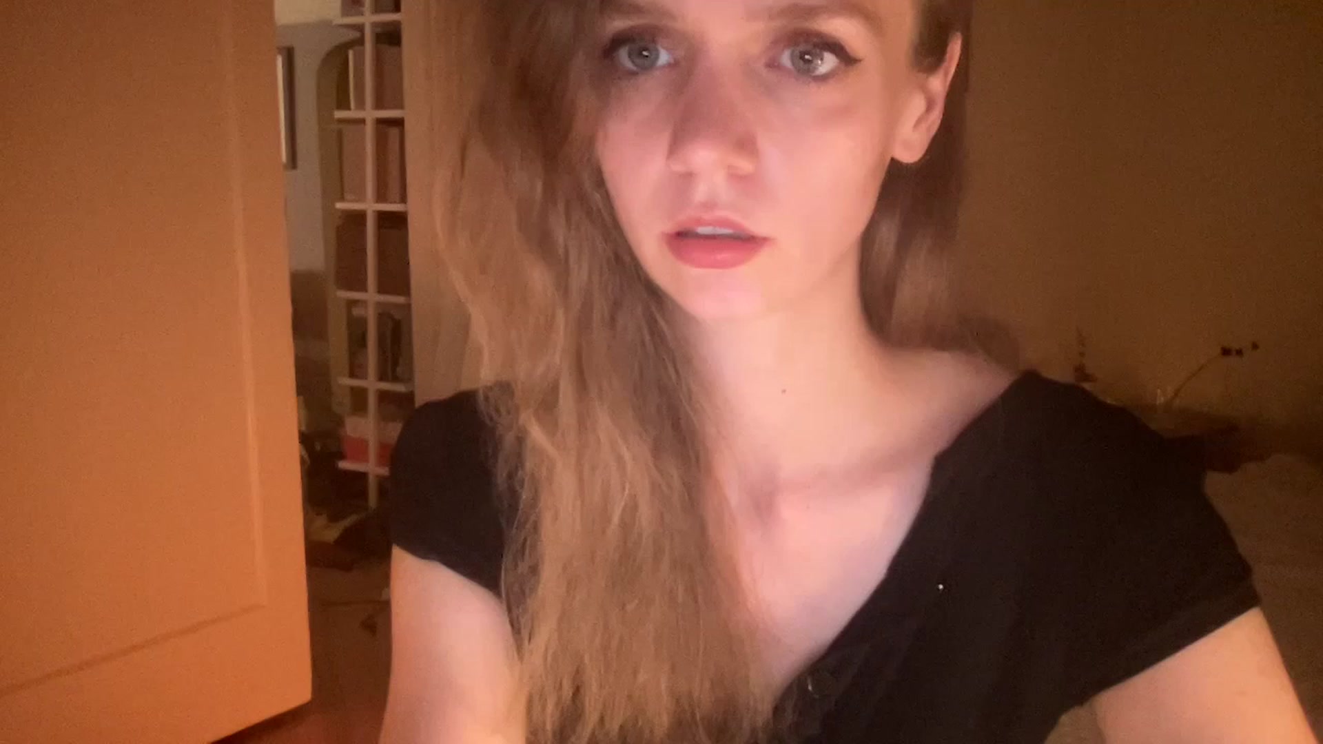 Gallery image thumbnail from muffinmoon's myfreecams stream on, 07/21/2023, 05:57 image 1 of 20