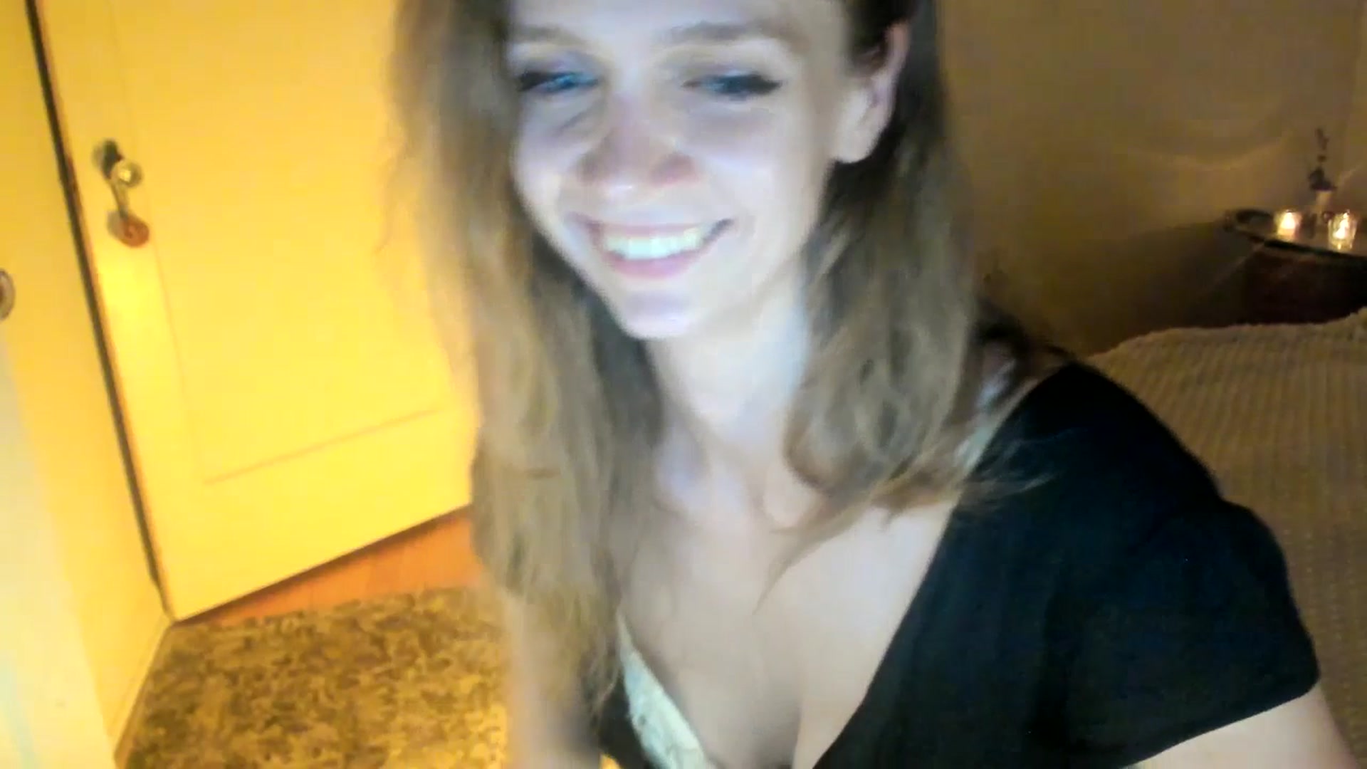 Gallery image thumbnail from muffinmoon's myfreecams stream on, 07/21/2023, 07:04 image 11 of 20