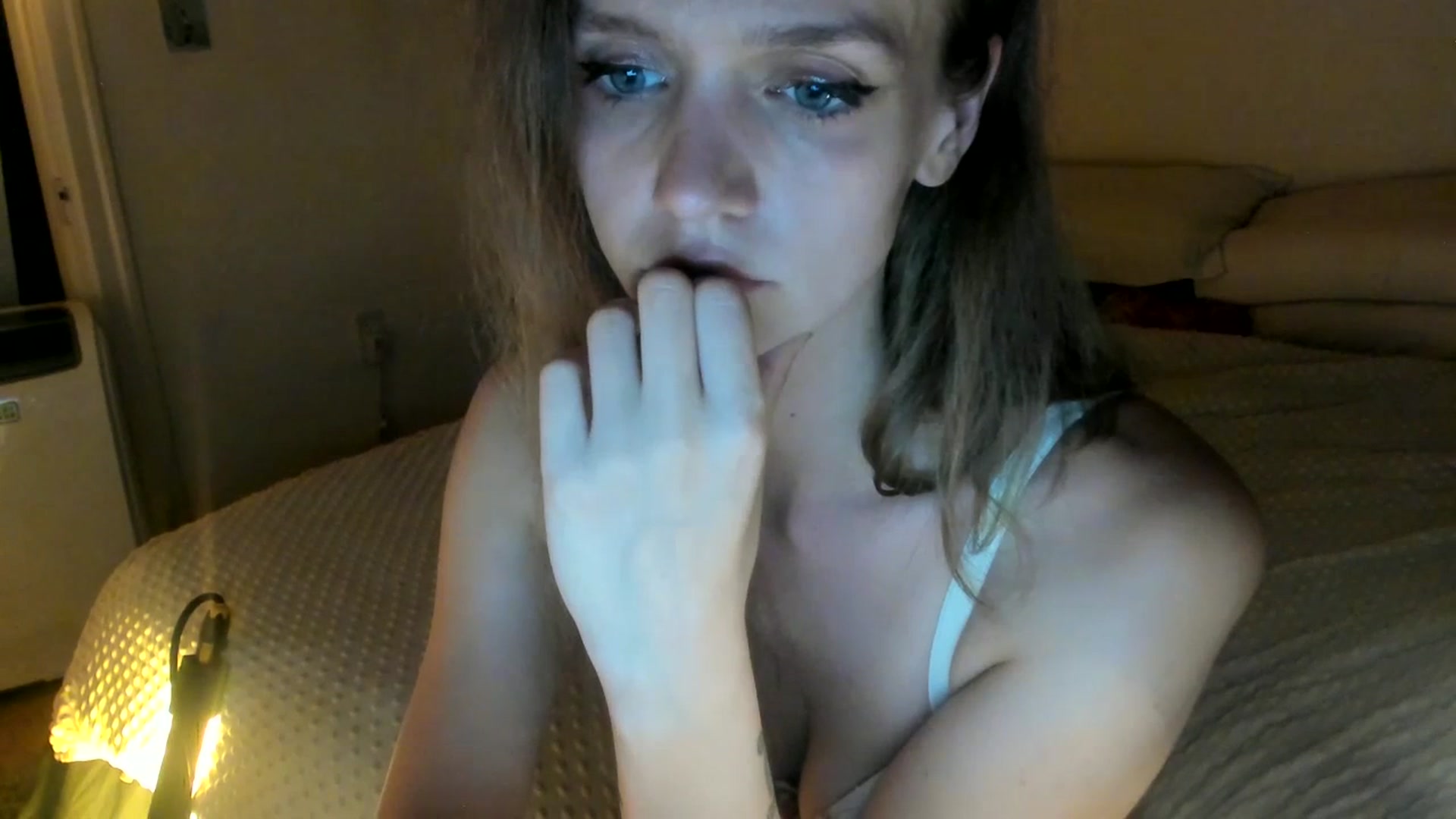 Gallery image thumbnail from muffinmoon's myfreecams stream on, 07/21/2023, 07:04 image 19 of 20