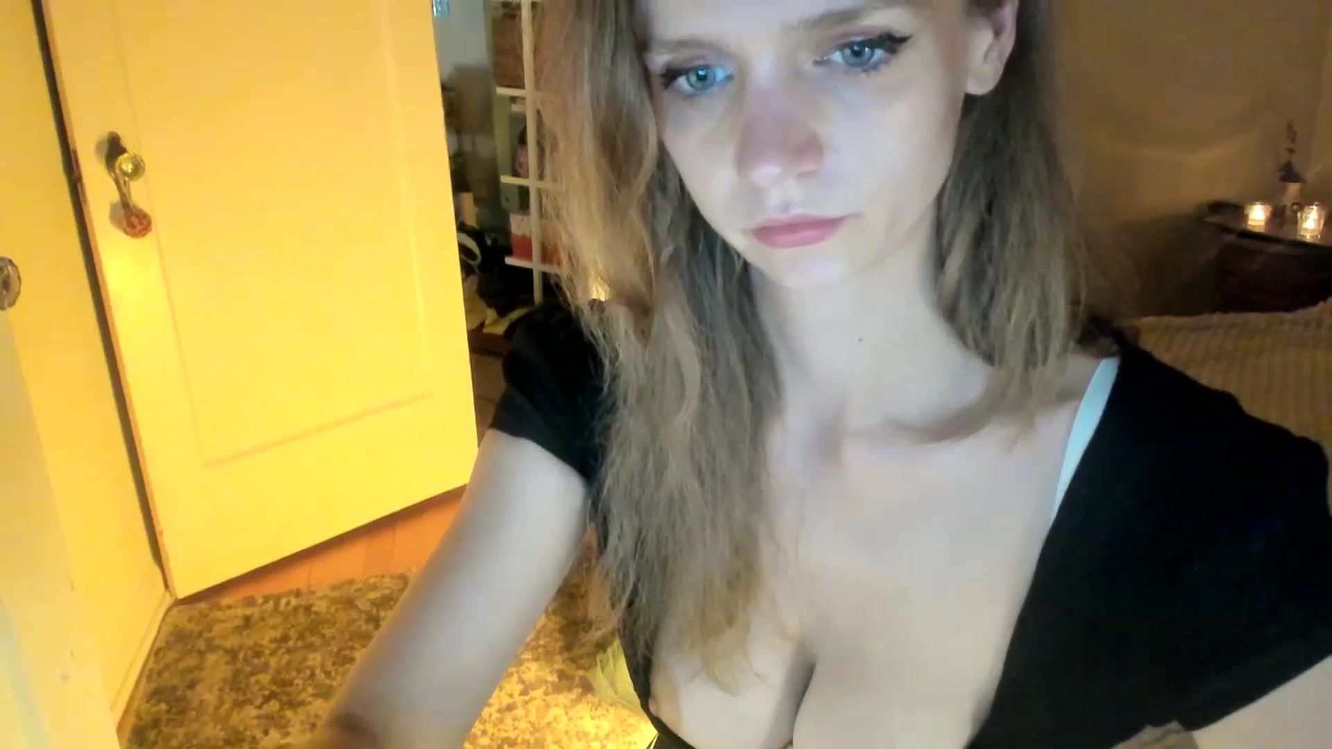 Gallery image thumbnail from muffinmoon's myfreecams stream on, 07/21/2023, 07:04 image 8 of 20