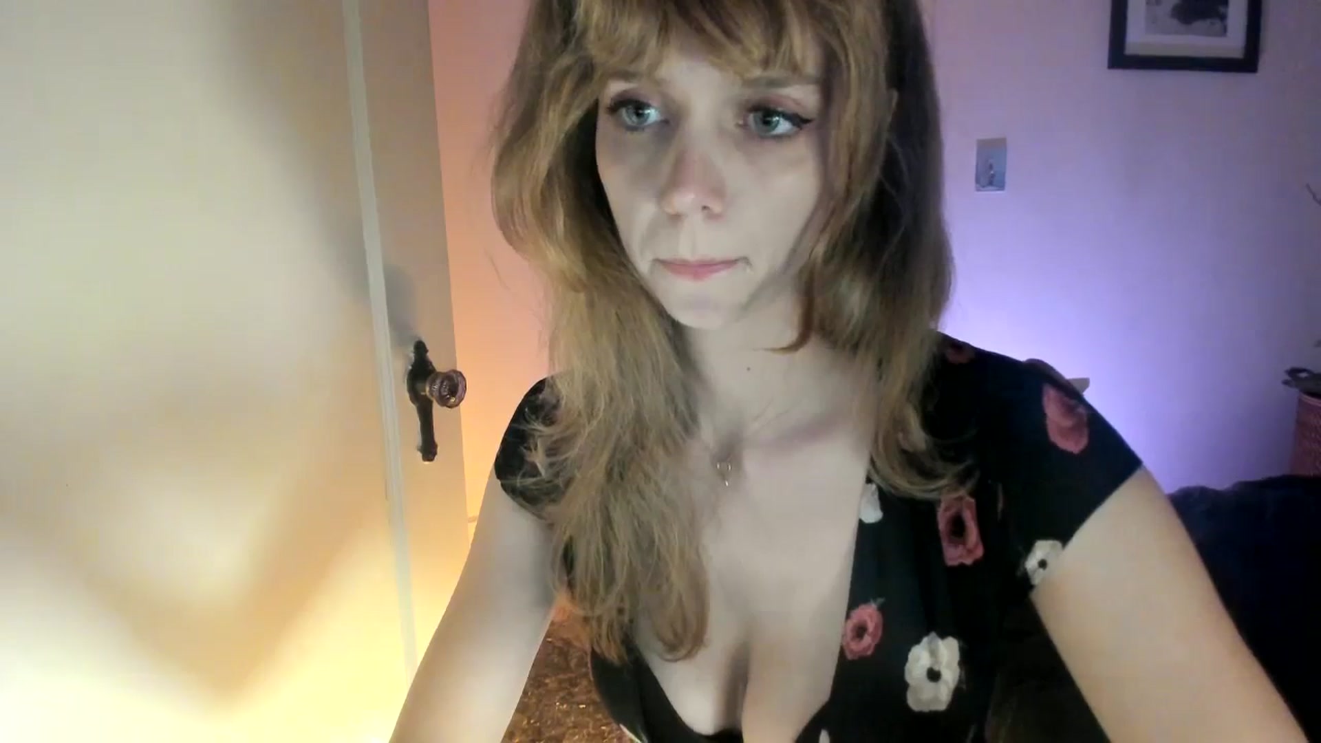 Gallery image thumbnail from muffinmoon's myfreecams stream on, 09/24/2023, 07:31 image 3 of 20