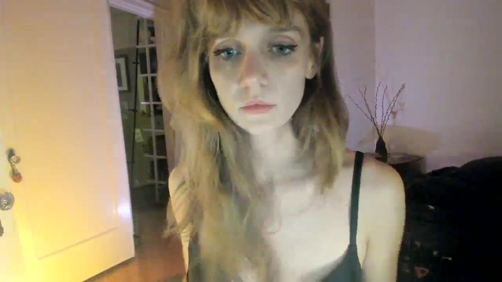 Gallery image thumbnail from muffinmoon's myfreecams stream on, 09/24/2023, 07:31 image 16 of 20