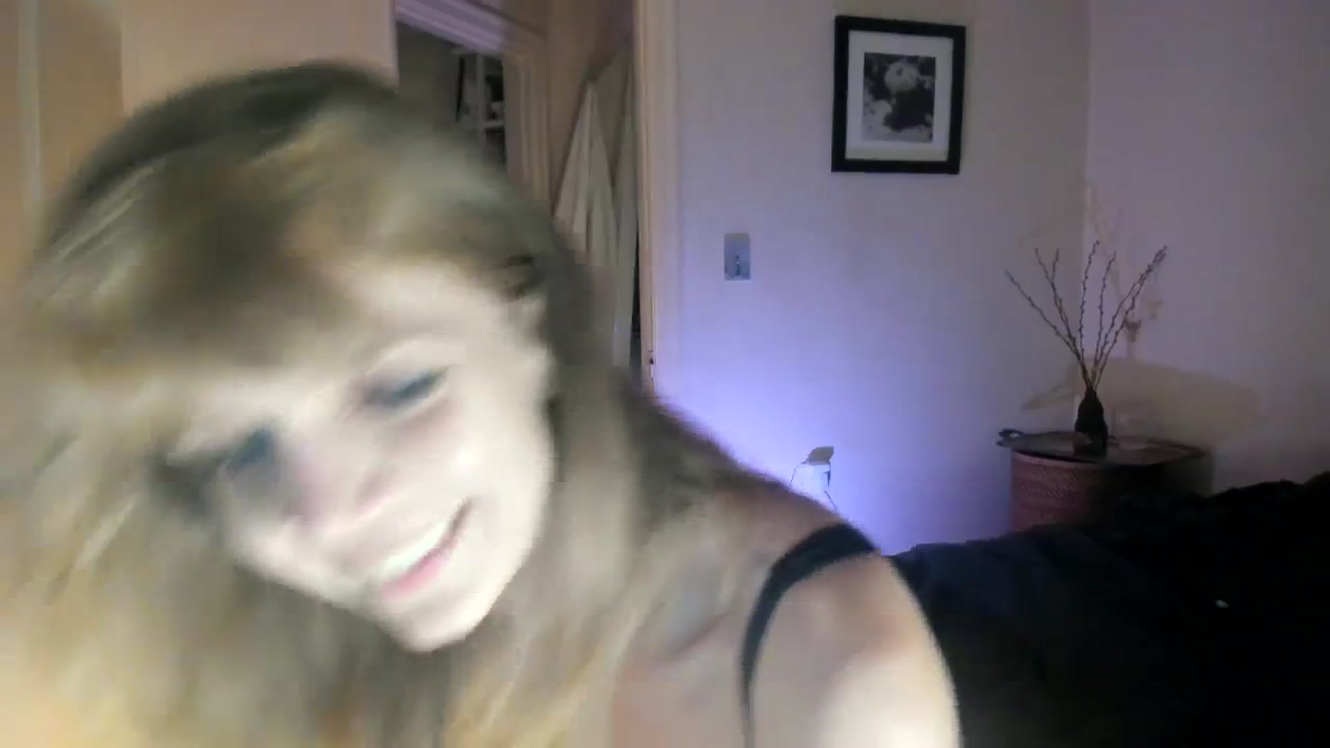 Gallery image thumbnail from muffinmoon's myfreecams stream on, 09/24/2023, 07:31 image 19 of 20