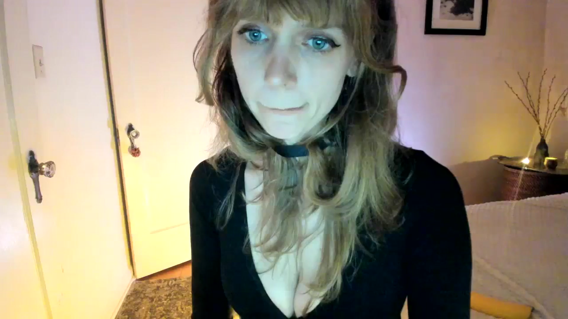 Gallery image thumbnail from muffinmoon's myfreecams stream on, 09/28/2023, 04:13 image 6 of 20