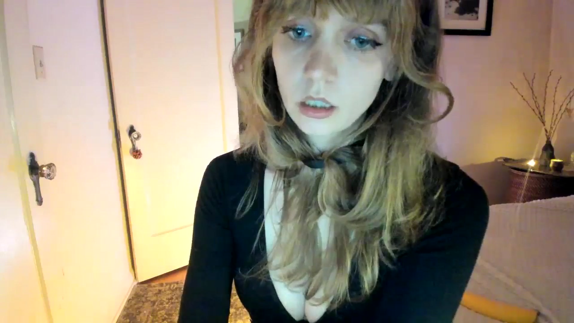 Gallery image thumbnail from muffinmoon's myfreecams stream on, 09/28/2023, 04:13 image 7 of 20
