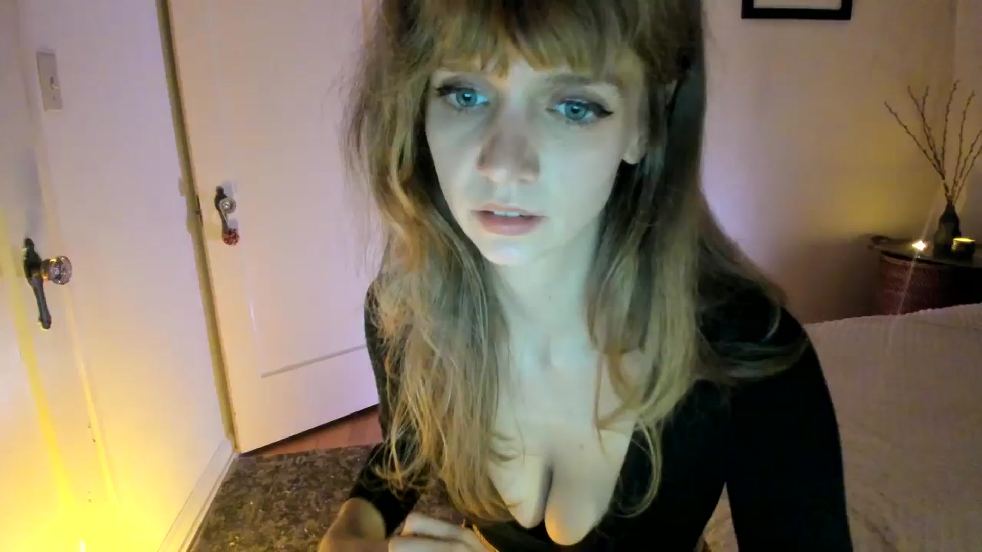 Gallery image thumbnail from muffinmoon's myfreecams stream on, 09/28/2023, 06:04 image 16 of 20