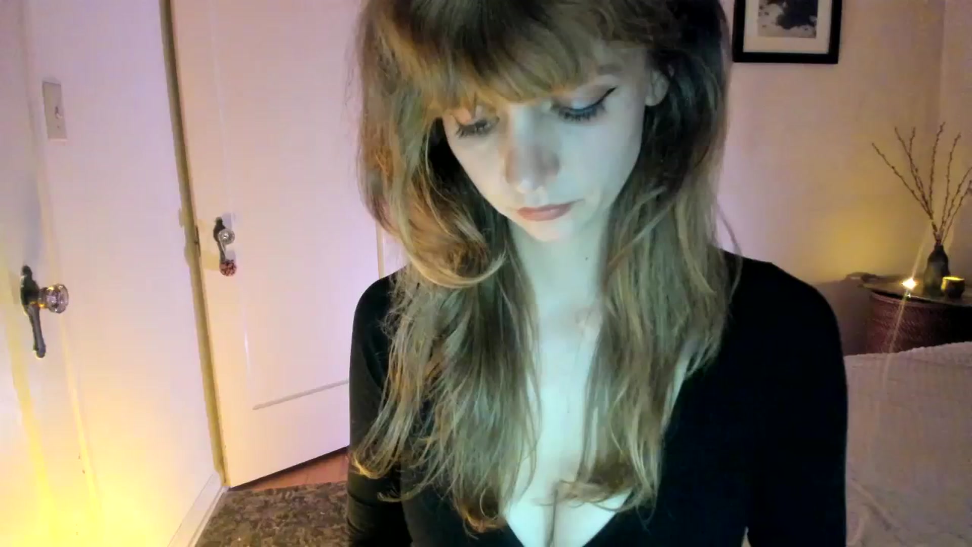 Gallery image thumbnail from muffinmoon's myfreecams stream on, 09/28/2023, 06:04 image 1 of 20