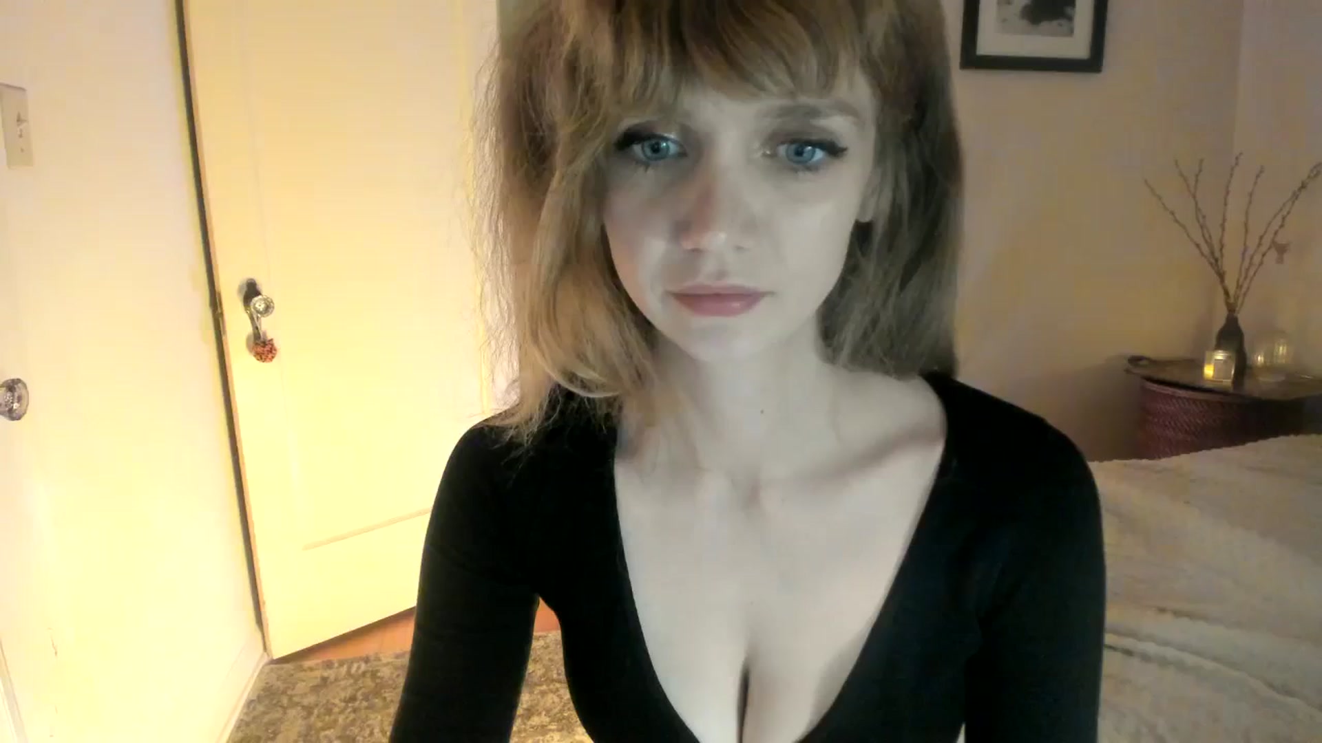 Gallery image thumbnail from muffinmoon's myfreecams stream on, 10/05/2023, 06:04 image 6 of 20