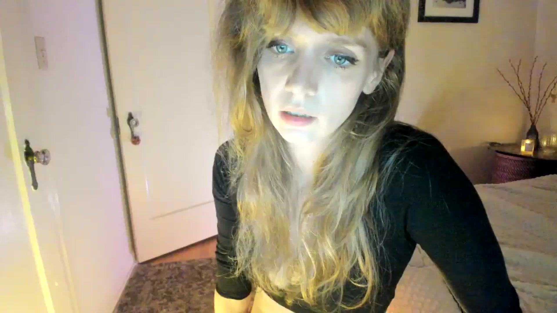 Gallery image thumbnail from muffinmoon's myfreecams stream on, 10/05/2023, 06:42 image 7 of 20