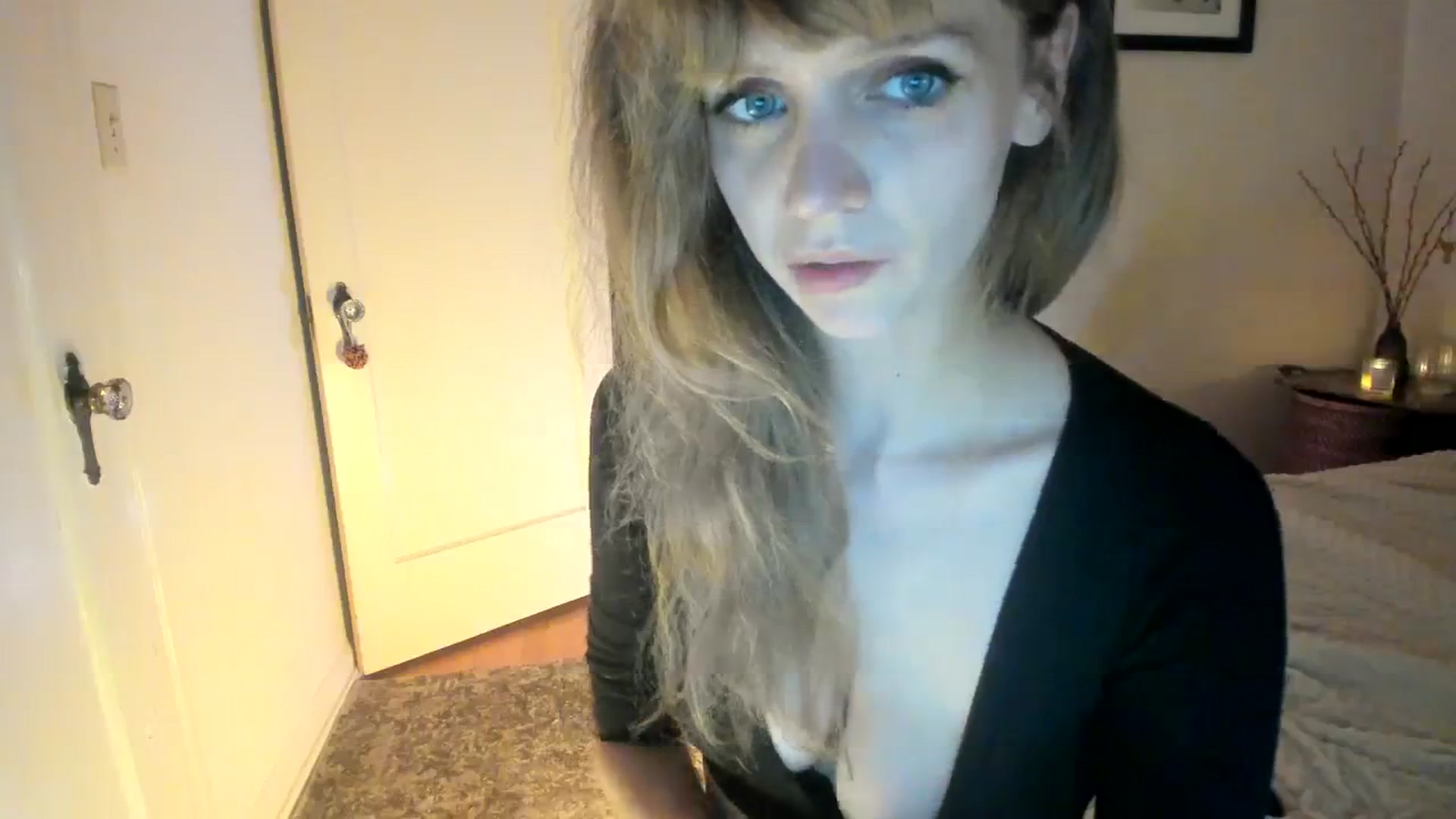 Gallery image thumbnail from muffinmoon's myfreecams stream on, 10/05/2023, 06:42 image 8 of 20