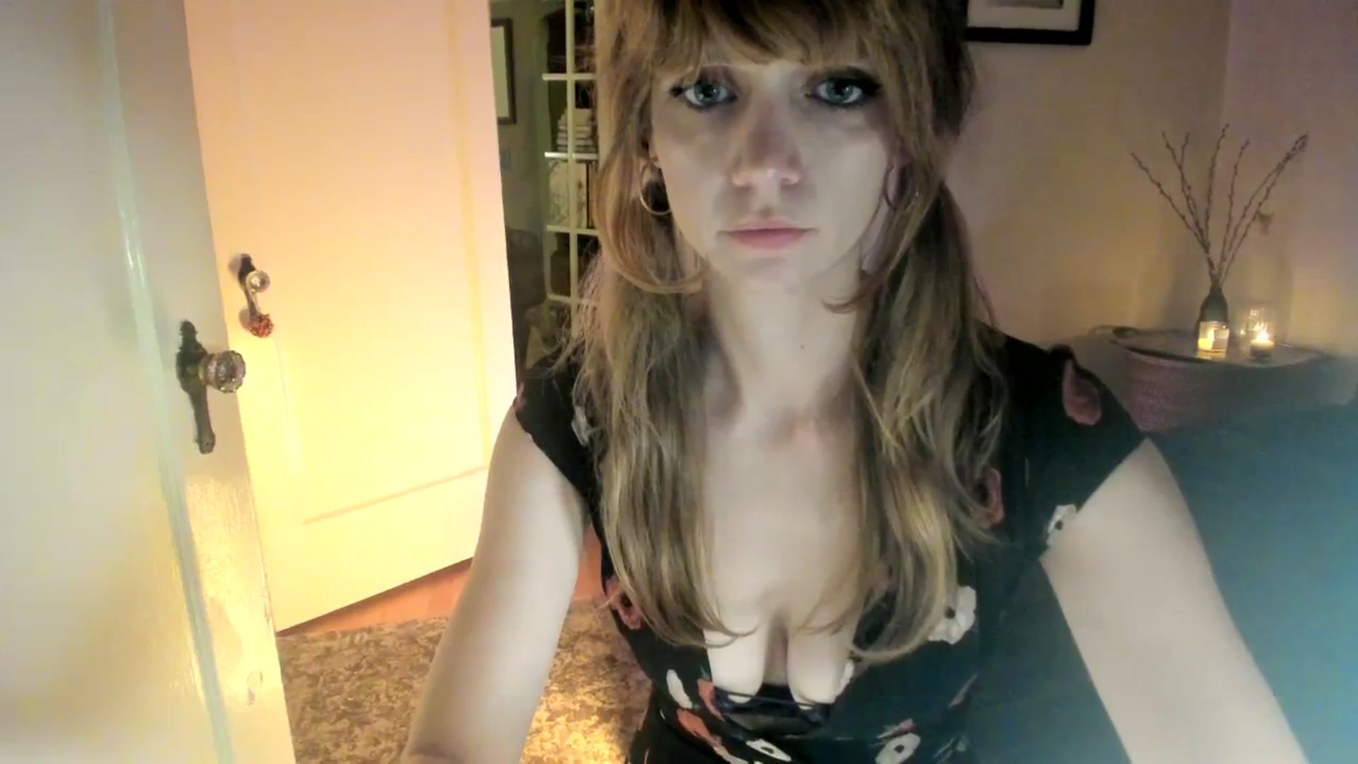 Gallery image thumbnail from muffinmoon's myfreecams stream on, 10/08/2023, 06:49 image 11 of 20