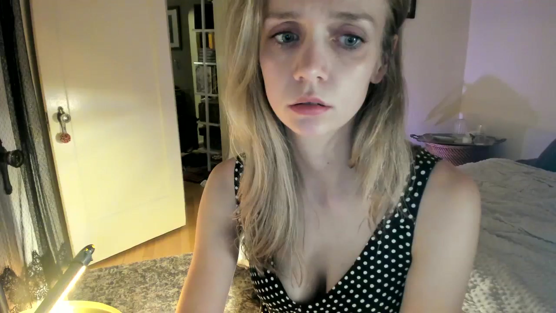 Gallery image thumbnail from muffinmoon's myfreecams stream on, 10/22/2023, 02:57 image 14 of 20