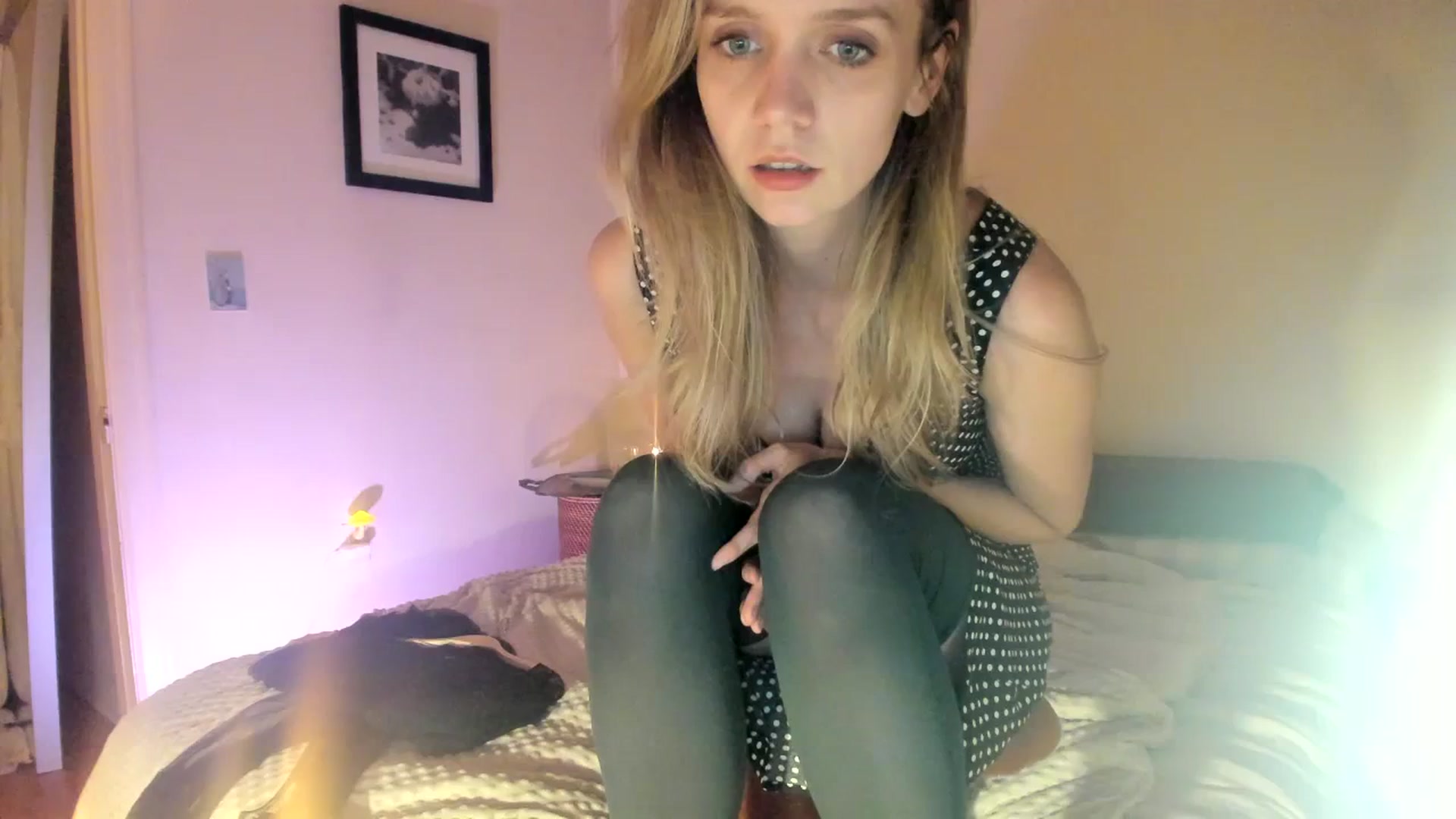 Gallery image thumbnail from muffinmoon's myfreecams stream on, 10/22/2023, 06:58 image 5 of 20
